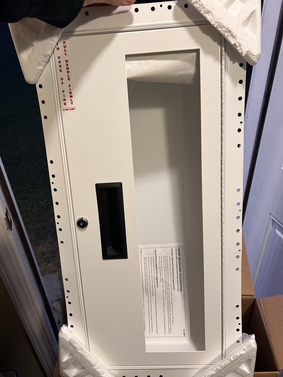 Recessed Fire Extinguisher Cabinet, Tapeable Flange Fits 10lbs Extinguisher