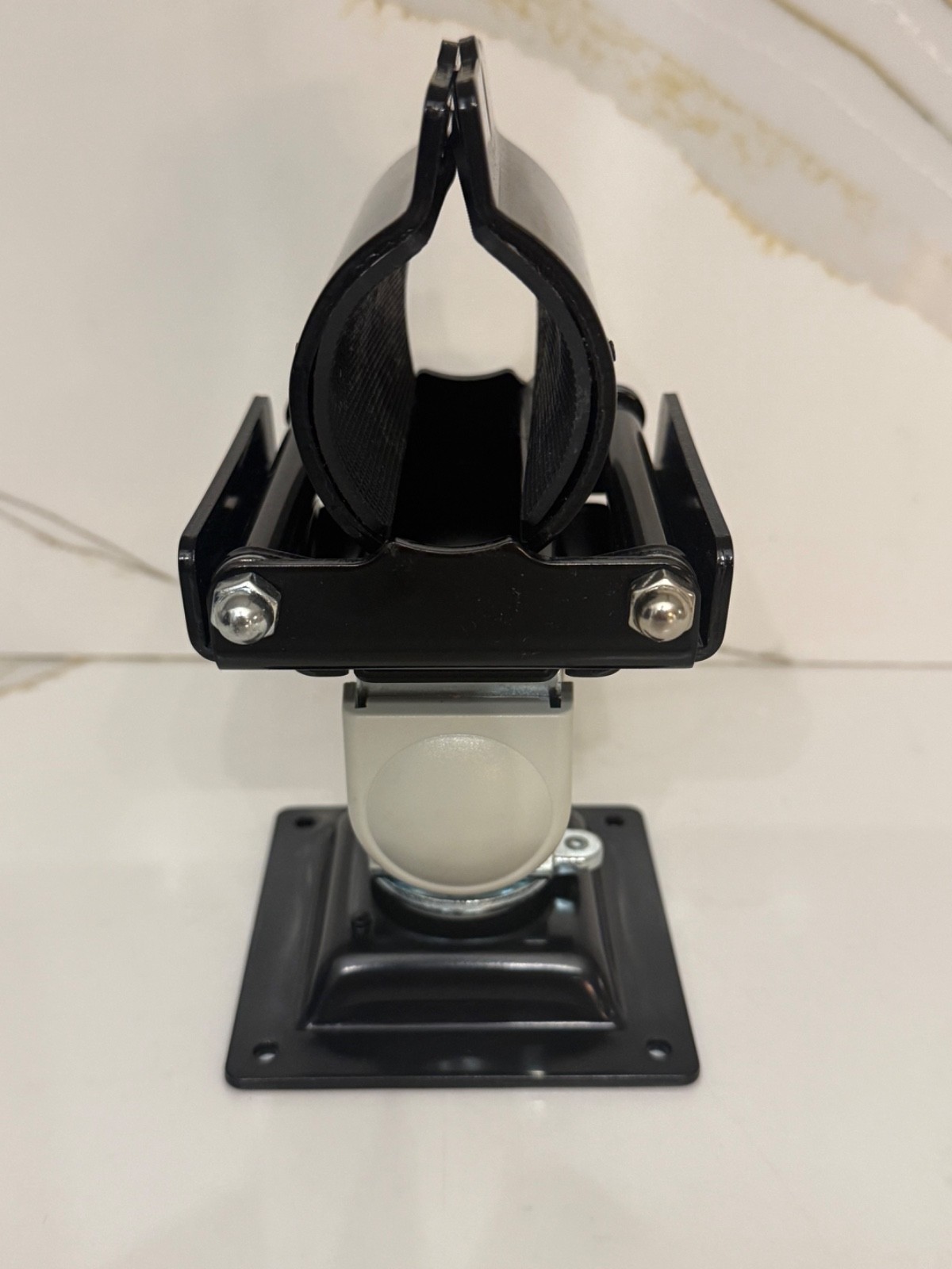 Universal Fire Extinguisher Mount Bracket Heavy-Duty Pivoting Holder 133902