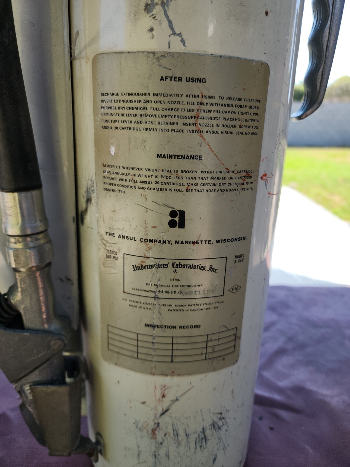 Ansul Dry Chemical Extinguisher Model A 20 E, 40 B:C For Class A,B,C Fires White