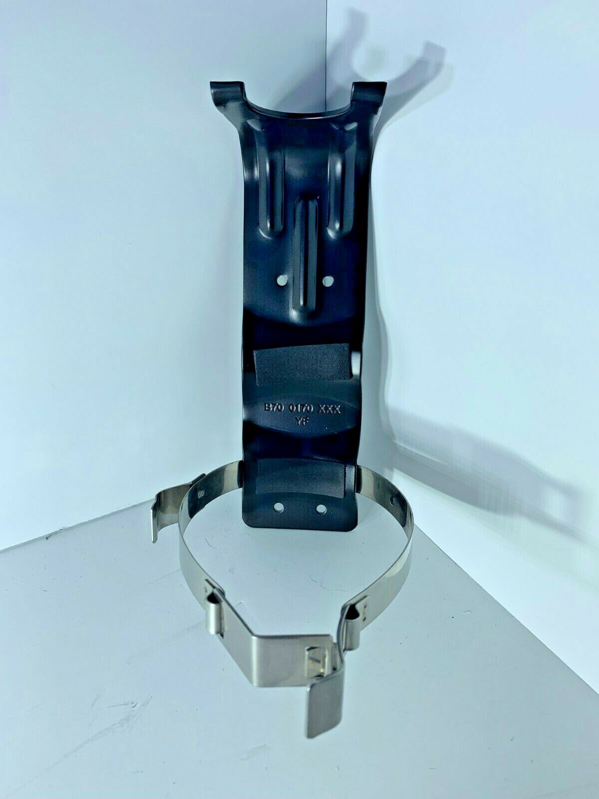 First Alert Fire Extinguisher Mounting Bracket *FIRE EXTINGUISHER NOT INCLUDED*