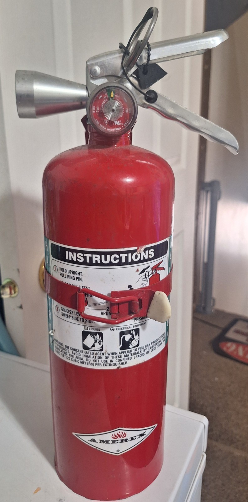 Amerex B386T Fire Extinguisher 5 lb Halotron Clean Agent Class BC w/ Bracket
