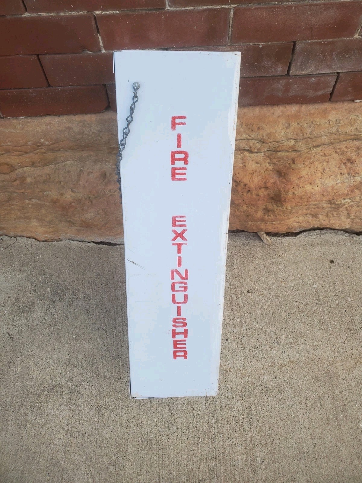 Muckle Metal Wall Mount Fire Extinguisher Box 22-1/2″ Tall Glass Front White