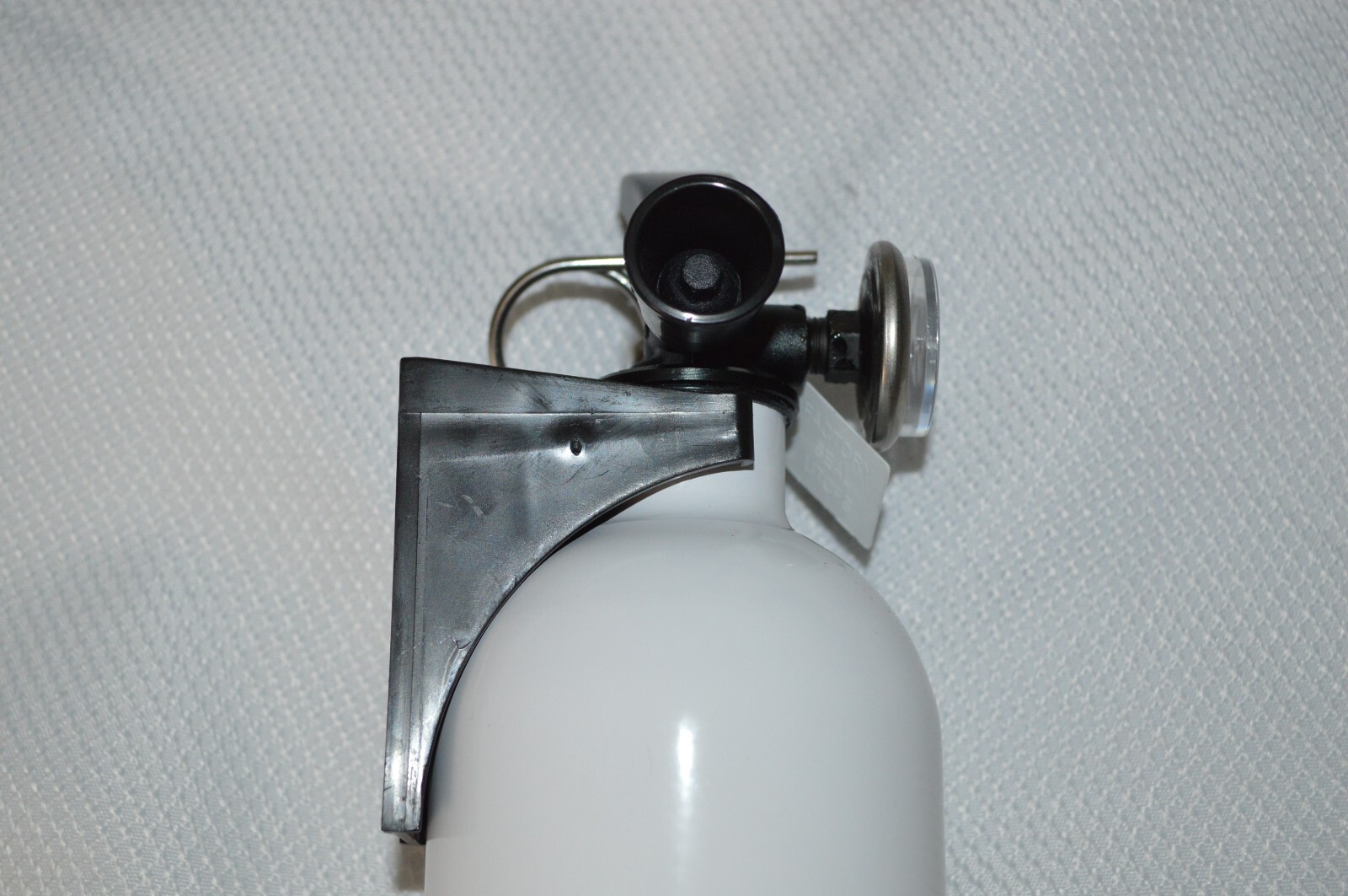 KIDDE ~ KITCHEN FIRE EXTINGUISHER ~ EASY MOUNT BRACKET ~ RESSP ~ DRY CHEMICAL