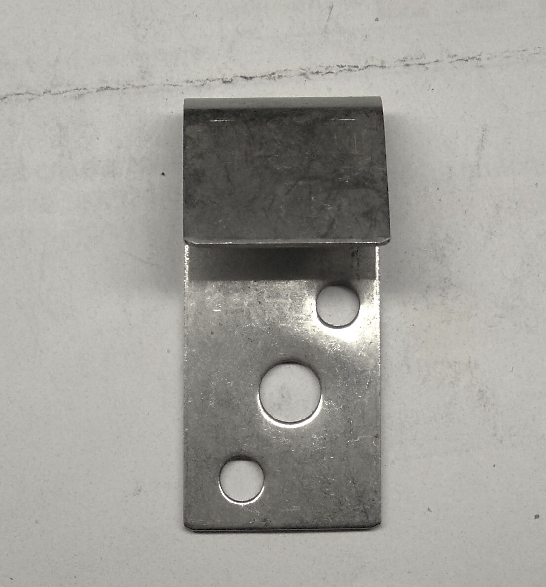 7 STAINLESS STEEL FIRE EXTINGUISHER WALL HOOK BRACKET 2 3/16″ OAL 1″ W 1/2″GAP