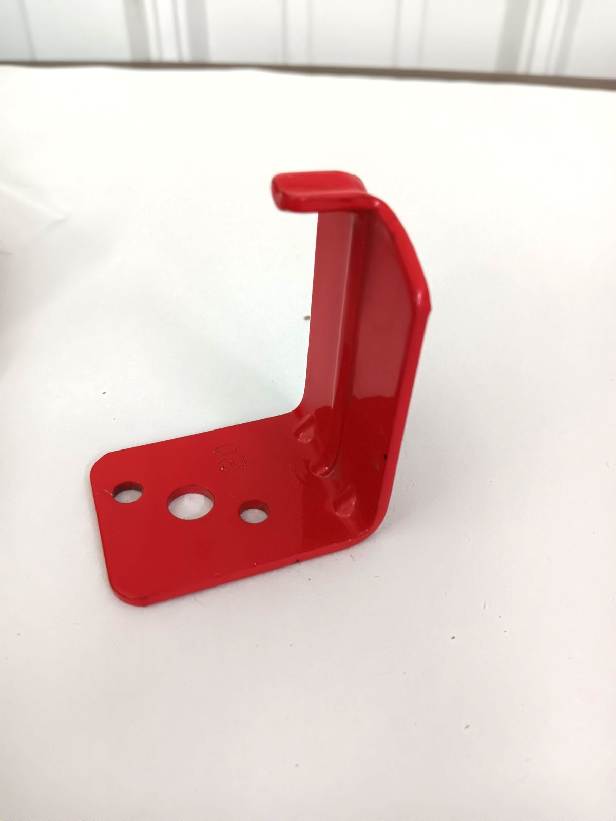 ULine Fire Extinguisher Bracket 20lb Standard Wall Mount 2″ x 3″ x 2″ Lot Of 10