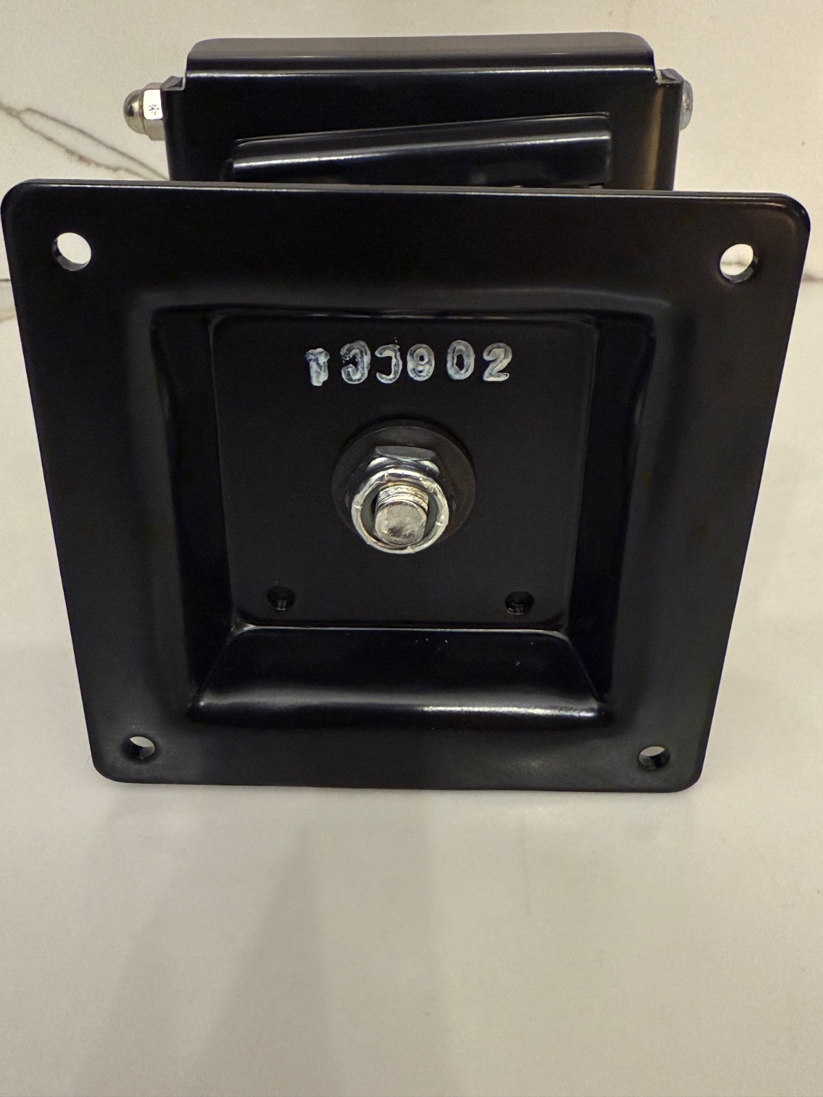 Universal Fire Extinguisher Mount Bracket Heavy-Duty Pivoting Holder 133902