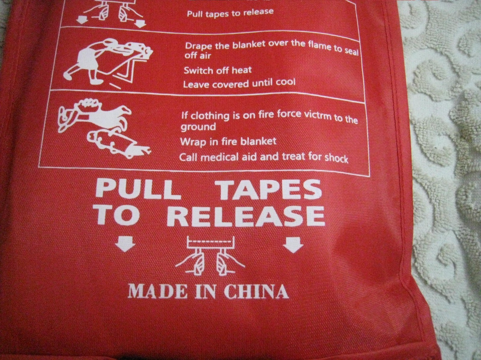 2x Fire Blanket EN-1869 :1997 1.0M x 1.0M 100% glass fiber NEW pull tape release