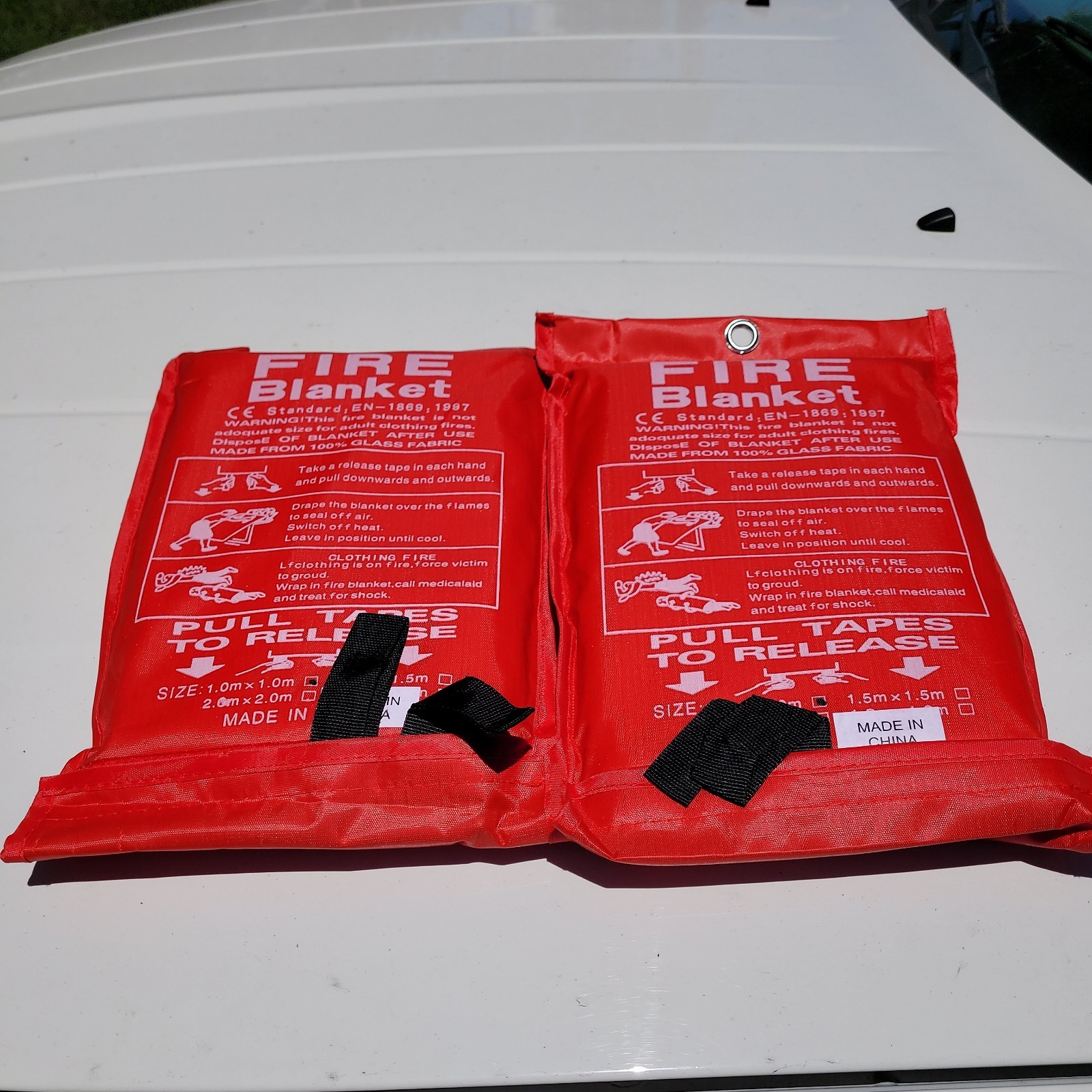 2 Fire Blankets, Fiberglass Emergency Blanket for Home, Kitchen, Office