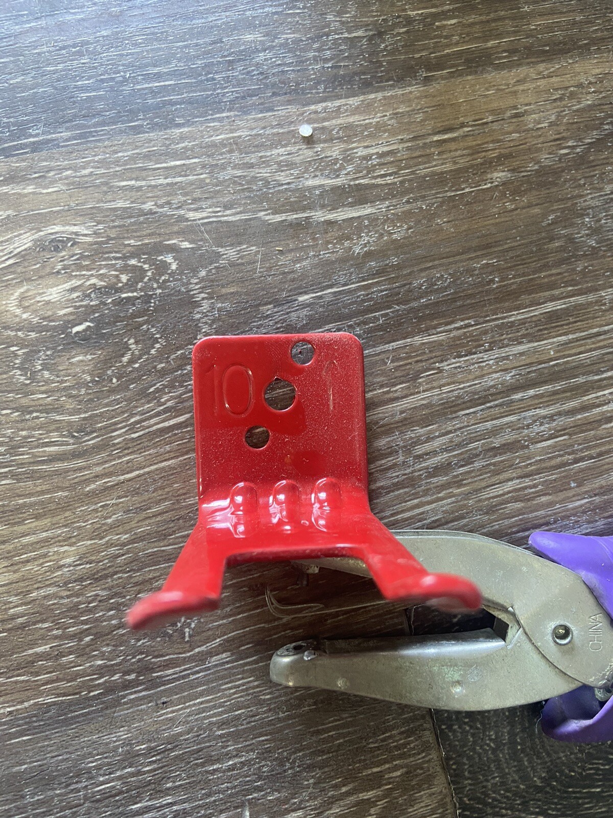 AMEREX FORK BRACKET(WALL MOUNT) 5-10-20lb FIRE EXTINGUISHER