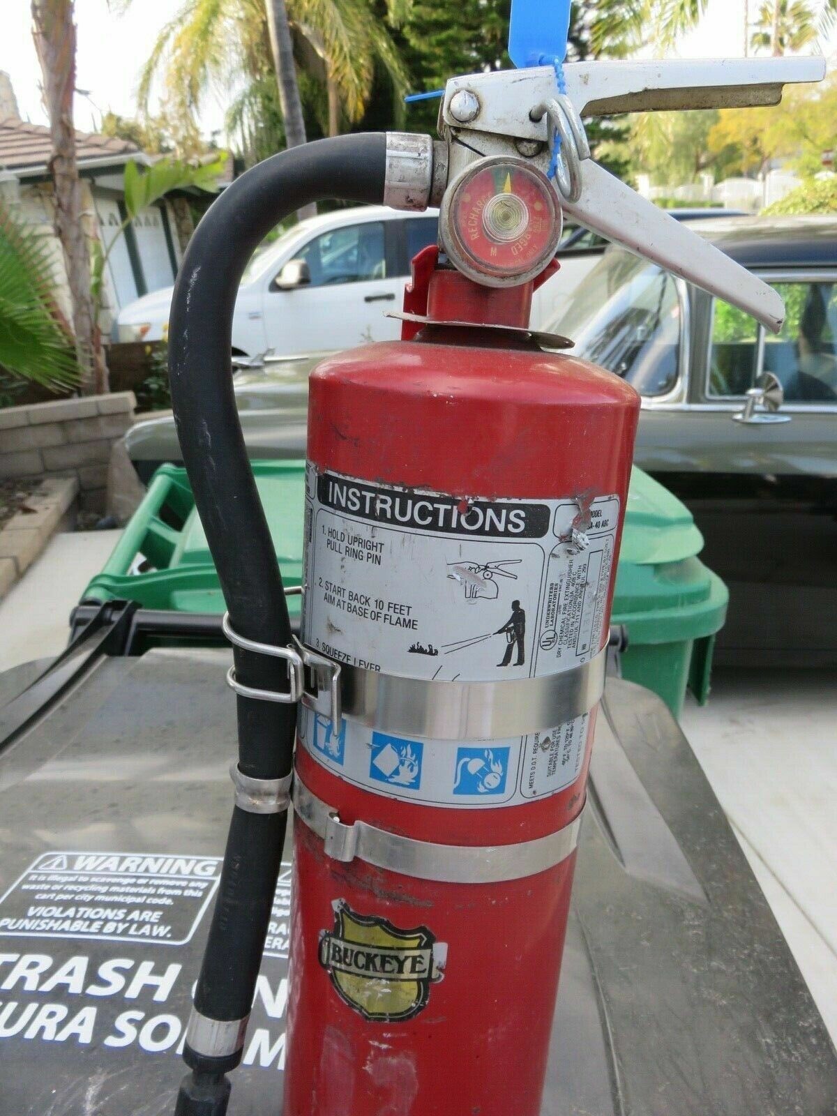 🔥🧯4-LOT OF UNIVERSAL 5lb. FIRE EXTINGUISHER VEHICLE/MARINE BRACKET W/HOSE CLIP
