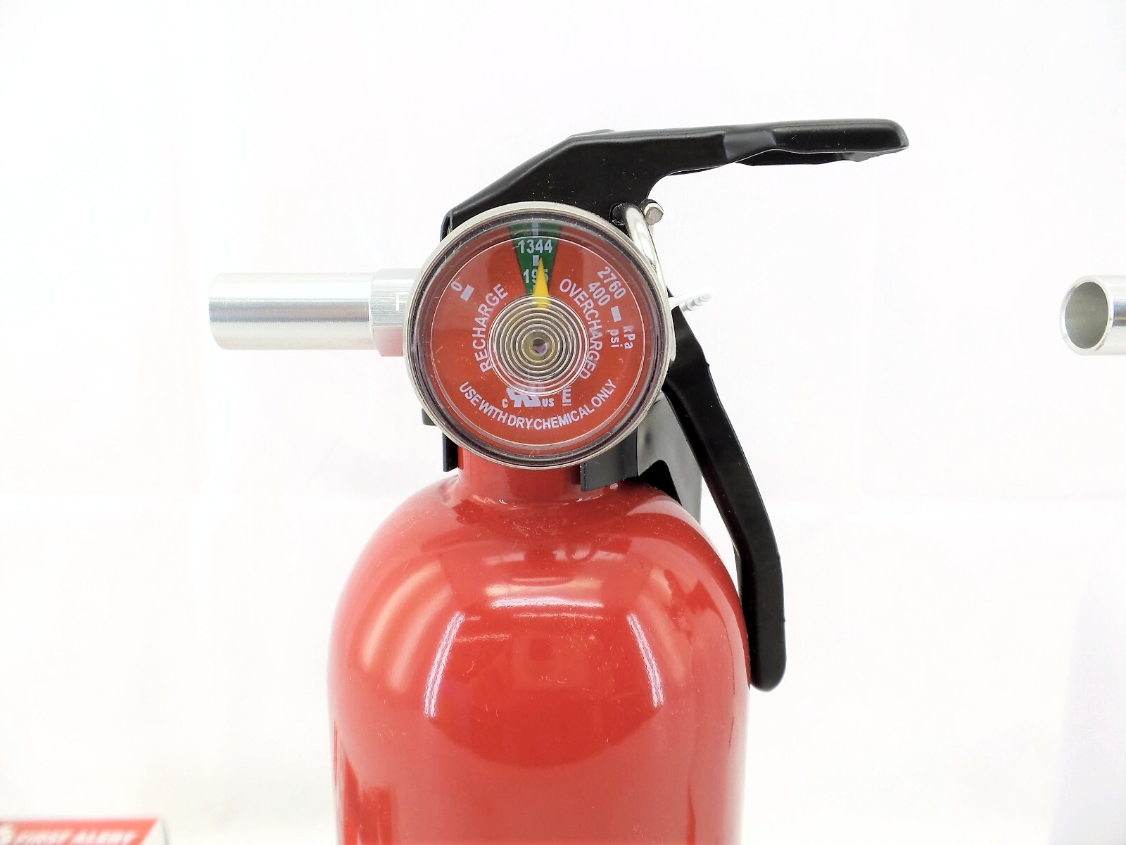 First Alert Rechargeable Fire Extinguisher Home, Auto, Garage, Marine Kit
