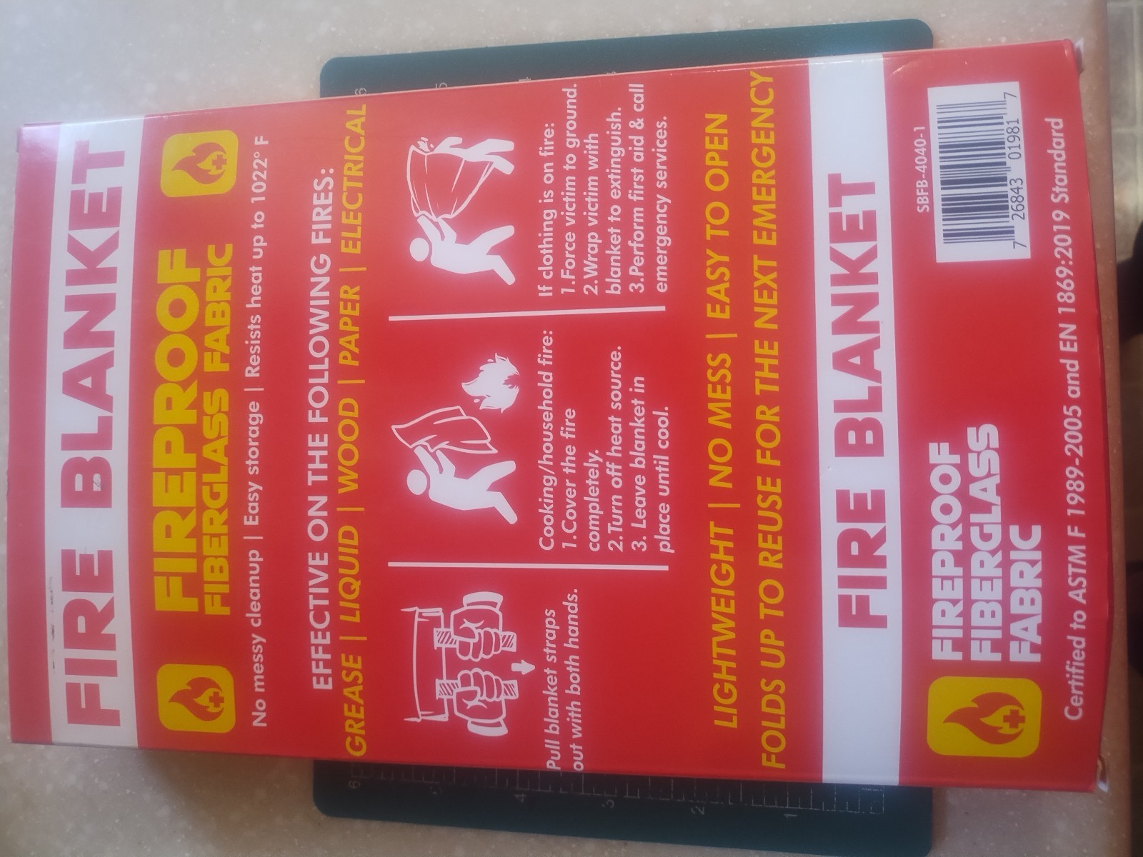Silverback 40″ X 40″ Fireproof Fiberglass Fire Blanket