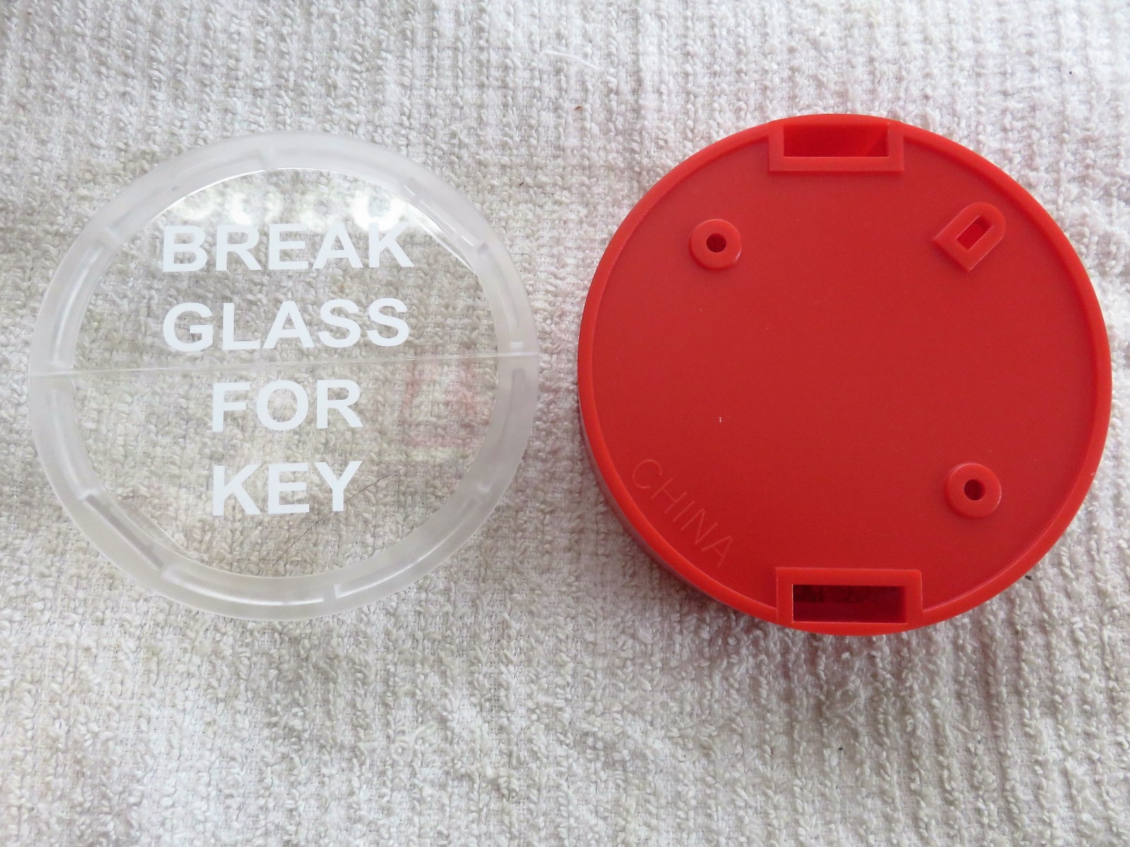 🔥🧯👉Break glass “KEY BOX” ABS Plastic…4 1/4″ diameter 🔥🧯