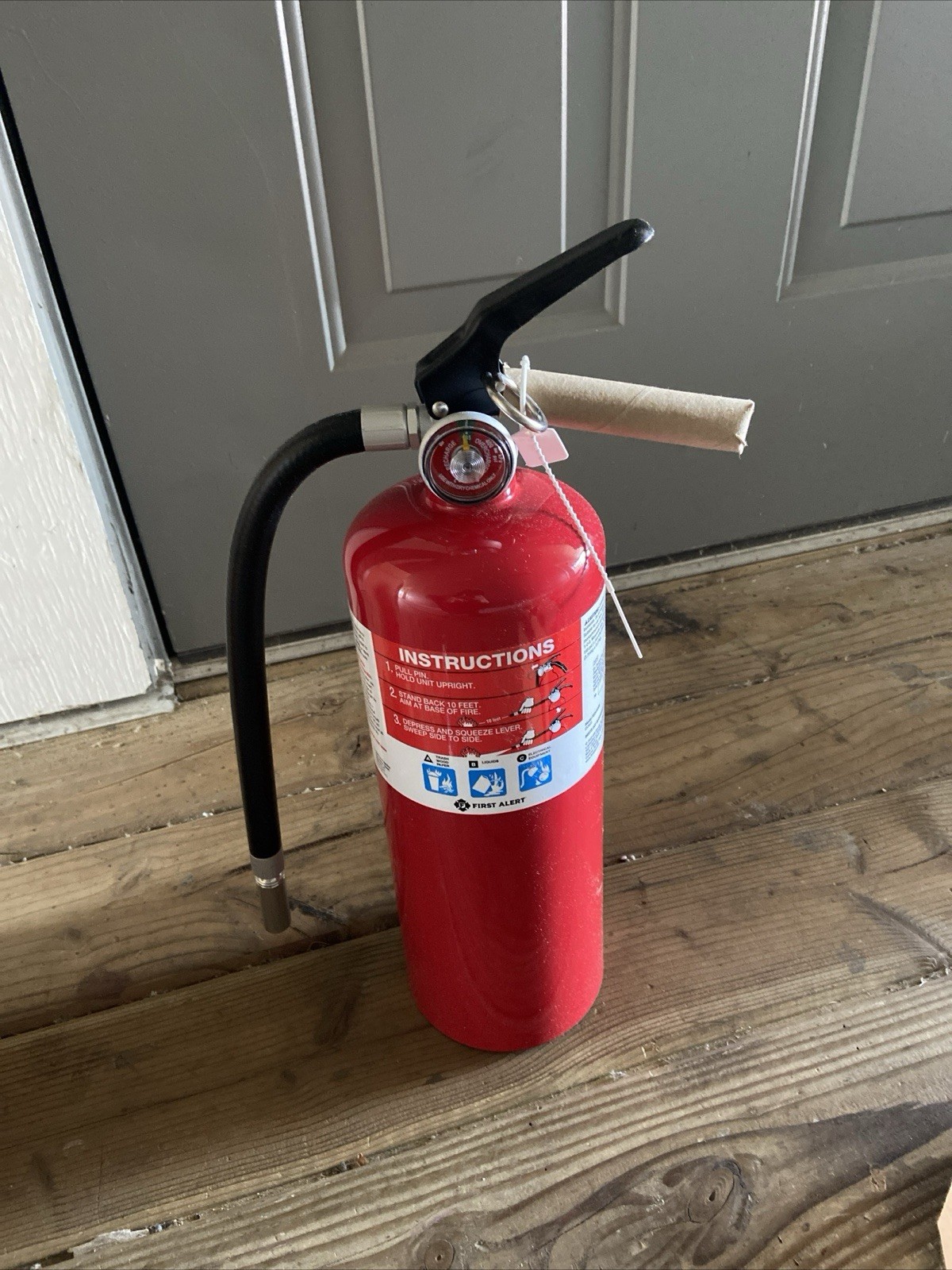 First Alert Fire Extinguisher for Home & Commercial Use, Heavy Duty Rechargeable