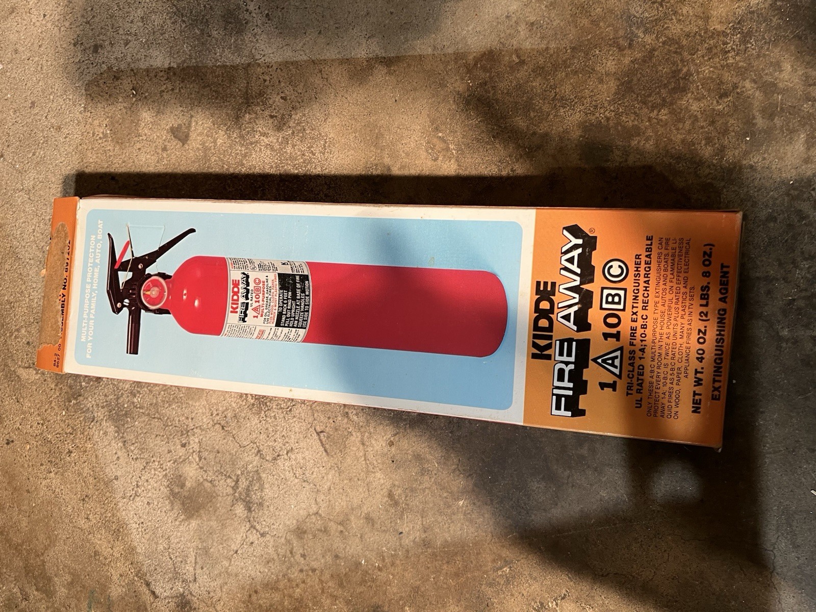 Kidde Fire Away Fire Extinguisher 1A 10BC w/ Original Box Vintage Garage Display