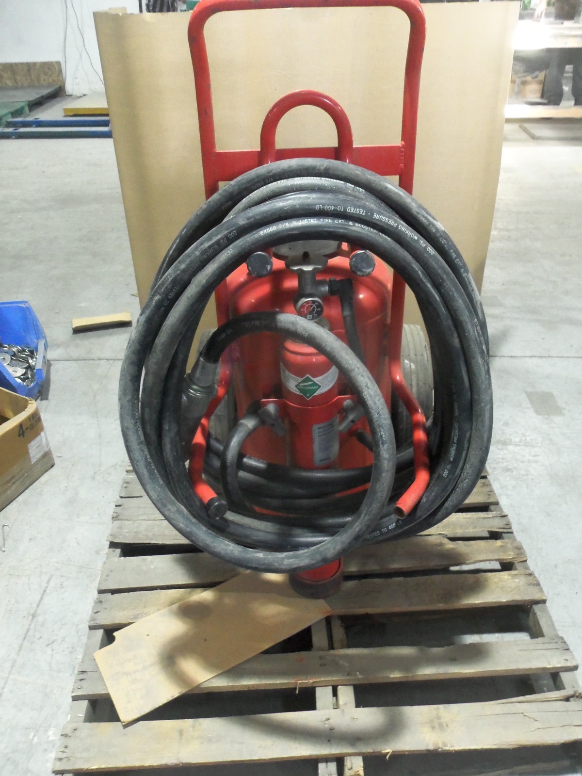 ANSUL I-K150-D 125LB RED FIRE EXTINGUISHER TYPE B AND C PURPLE DRY 2-WHEELED AK