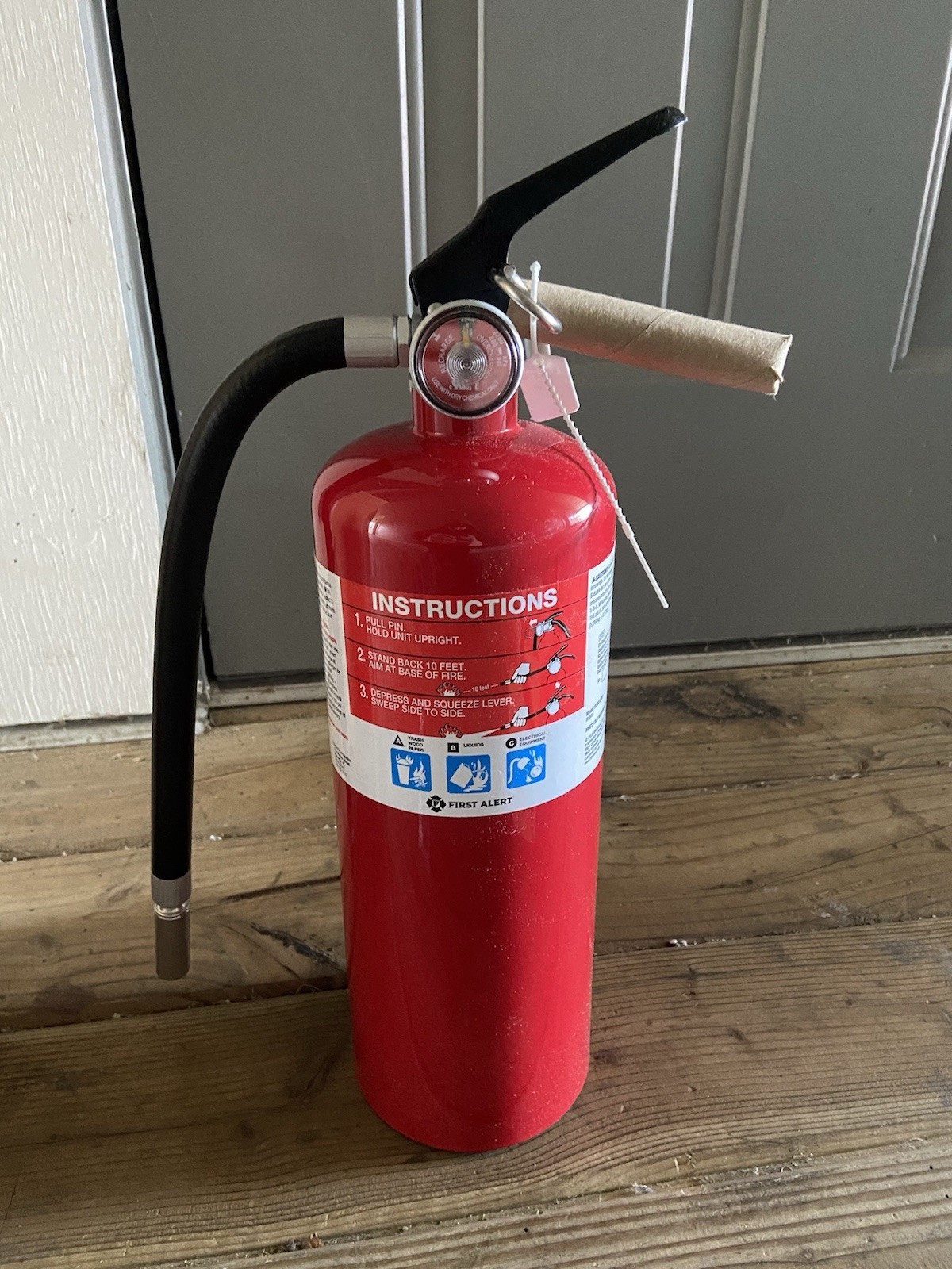 First Alert Fire Extinguisher for Home & Commercial Use, Heavy Duty Rechargeable