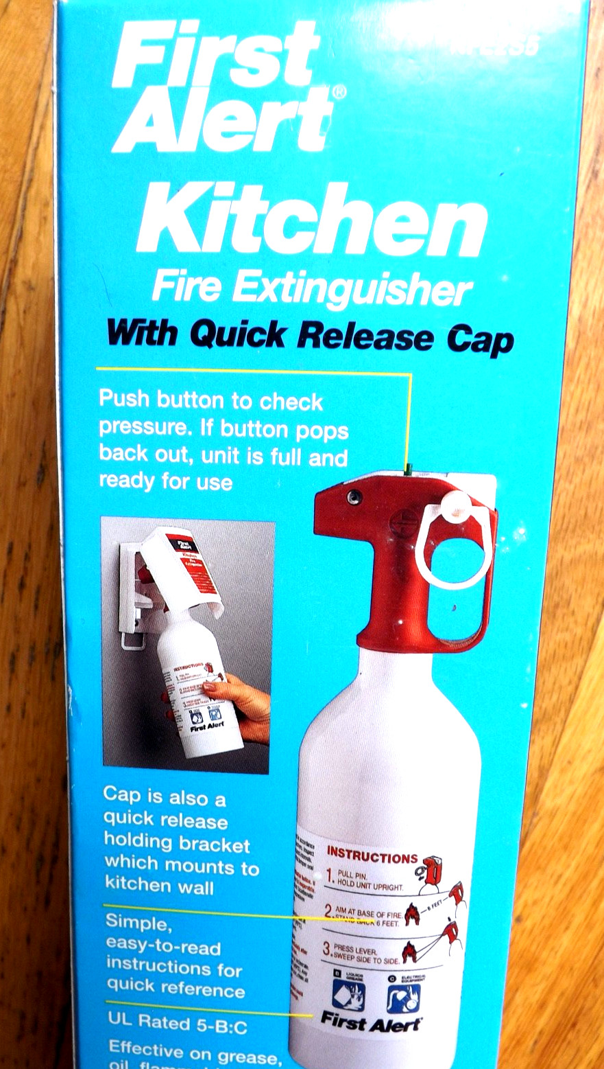 New FIRST ALERT Fire Extinguiser for Kitchen-KFE2S5 Rating 5-B:C Brand New