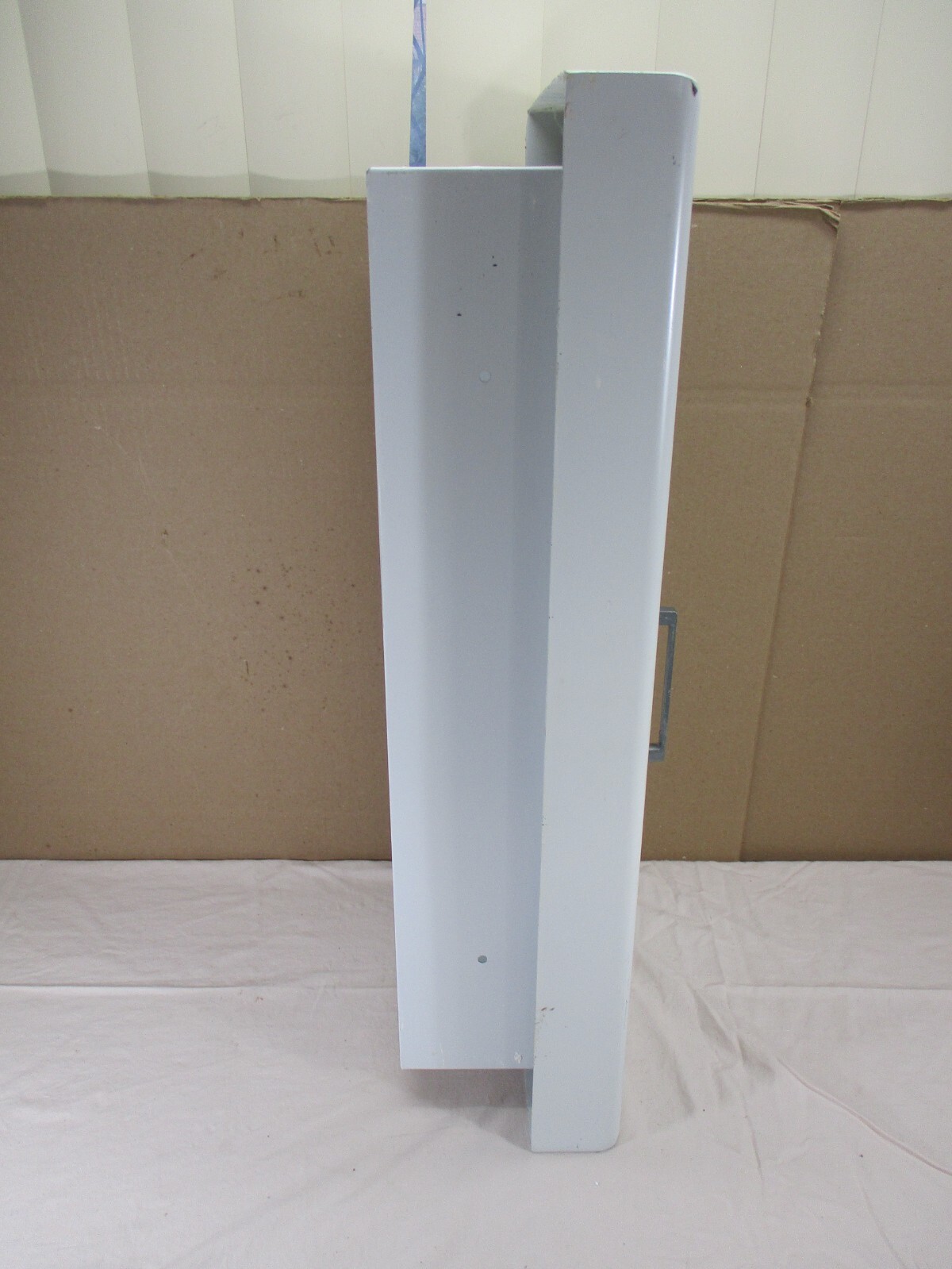 Larsen’s Fire Extinguisher Cabinet Full Acrylic Rolled Edge Semi Recessed (B)
