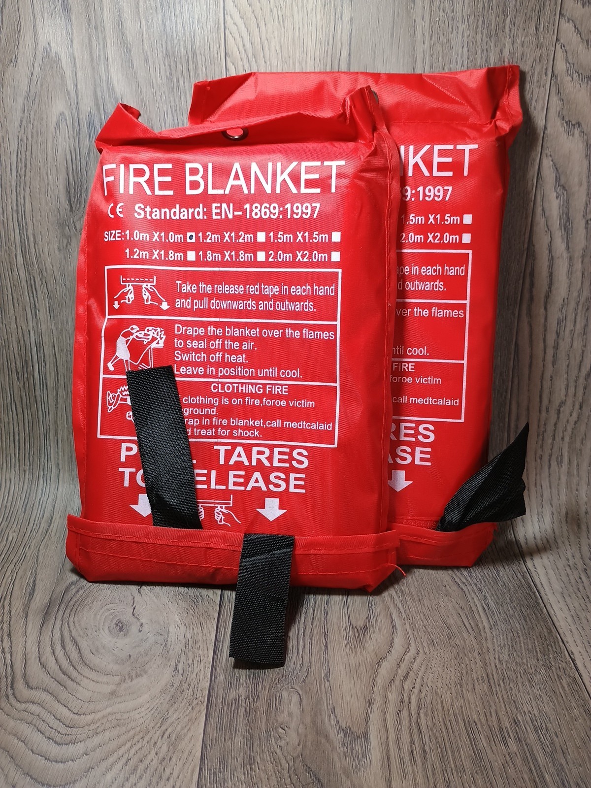 2x Fire Blanket 1.0m X 1.0m For Kitchen & Stove Top Fires or Clothing Fires