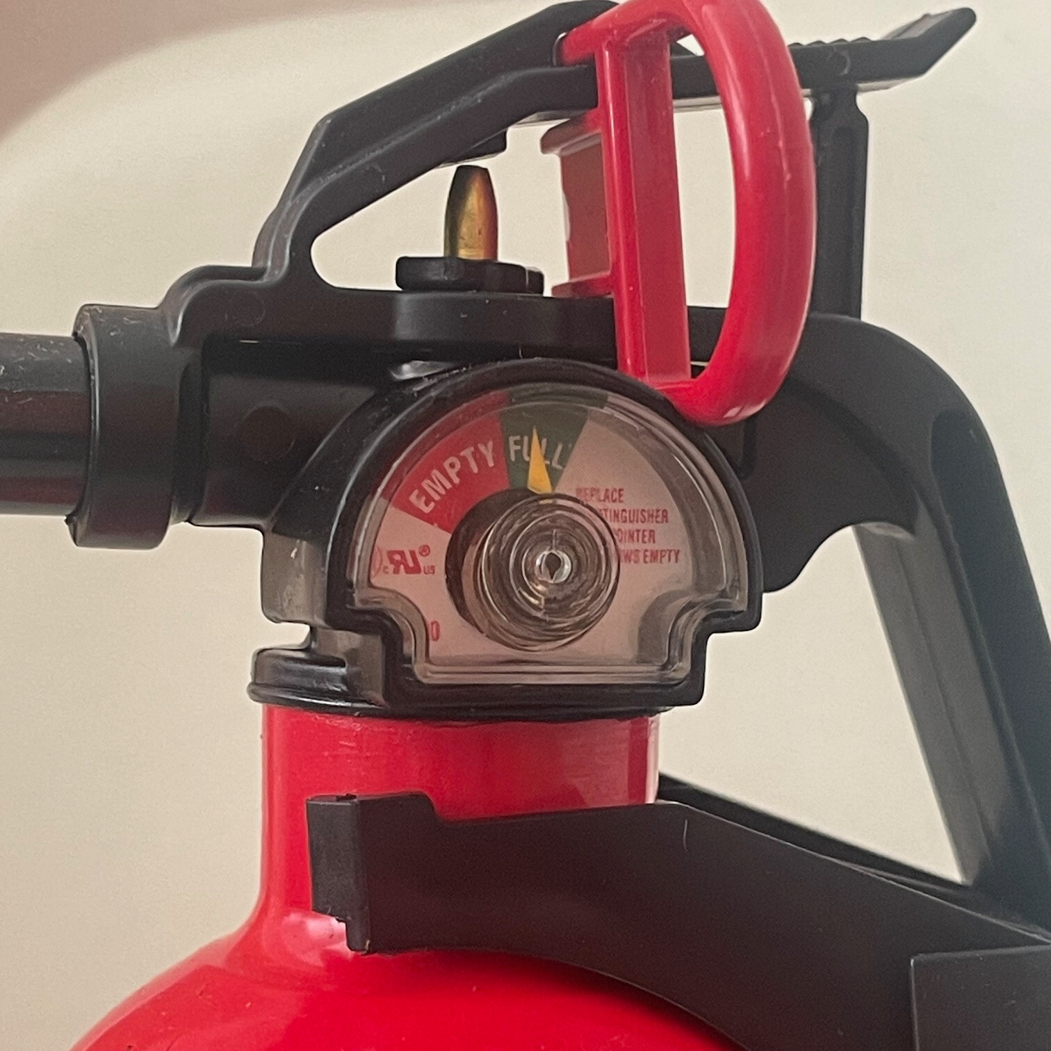 SUPREME x Kidde Fire Extinguisher for Display Red Box Logo Listed SS15 RARE NEW