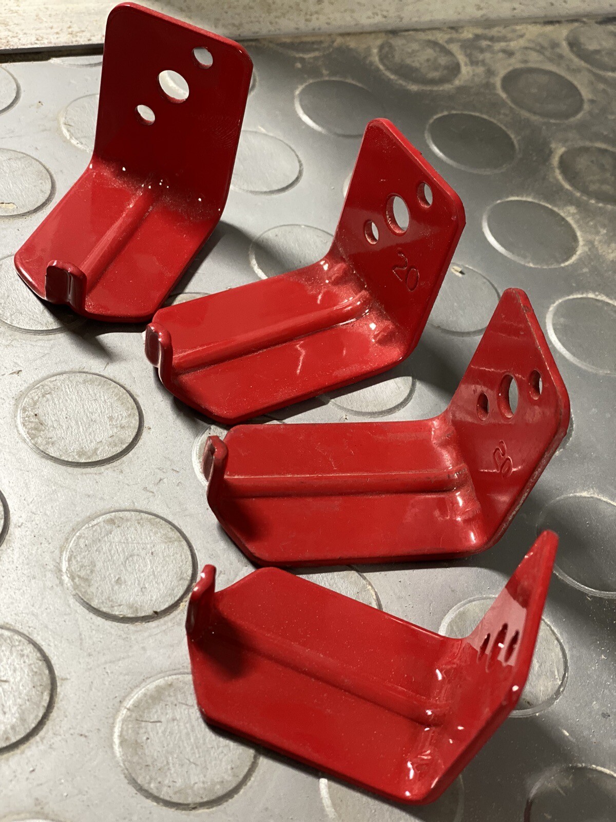 🔥(4) 20LB  New UNIVERSAL 🧯🧯Bracket Hook Style Wall Mount Hanger 🔥