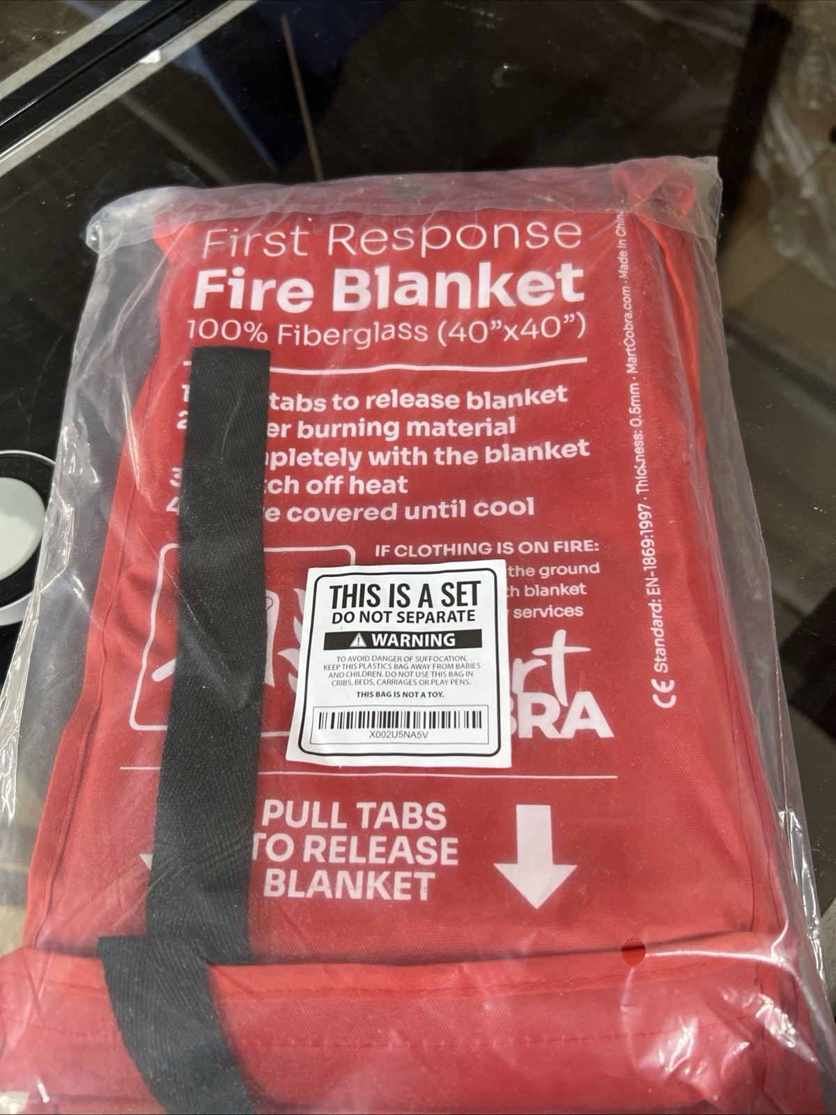 MART COBRA Emergency Fire Blanket for Home and Kitchen. 40″x40″. Set of 1