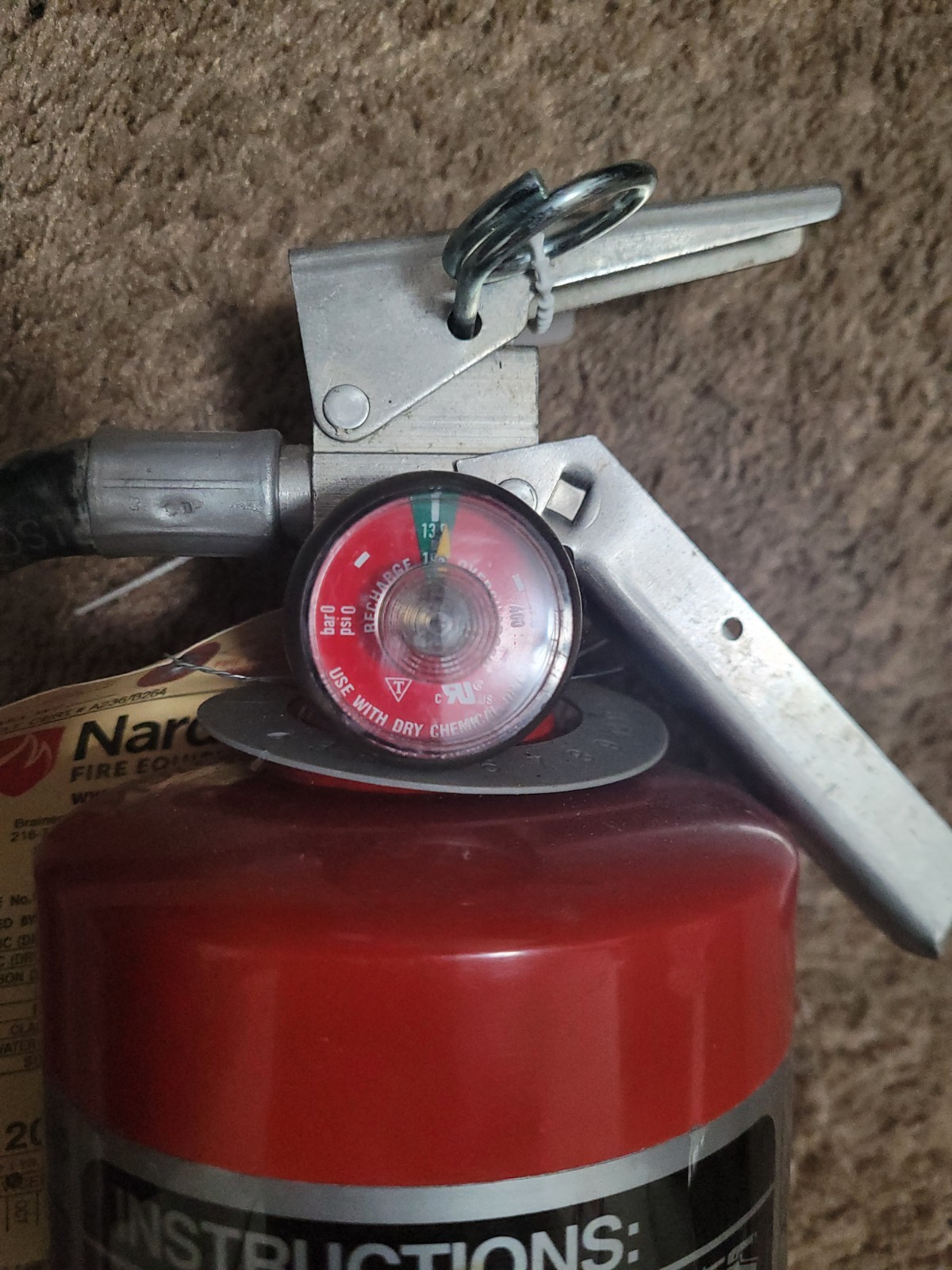 Ansul Sentry 5 lb ABC Fire Extinguisher w/ Wall Hook. rechargeable with 2024 tag