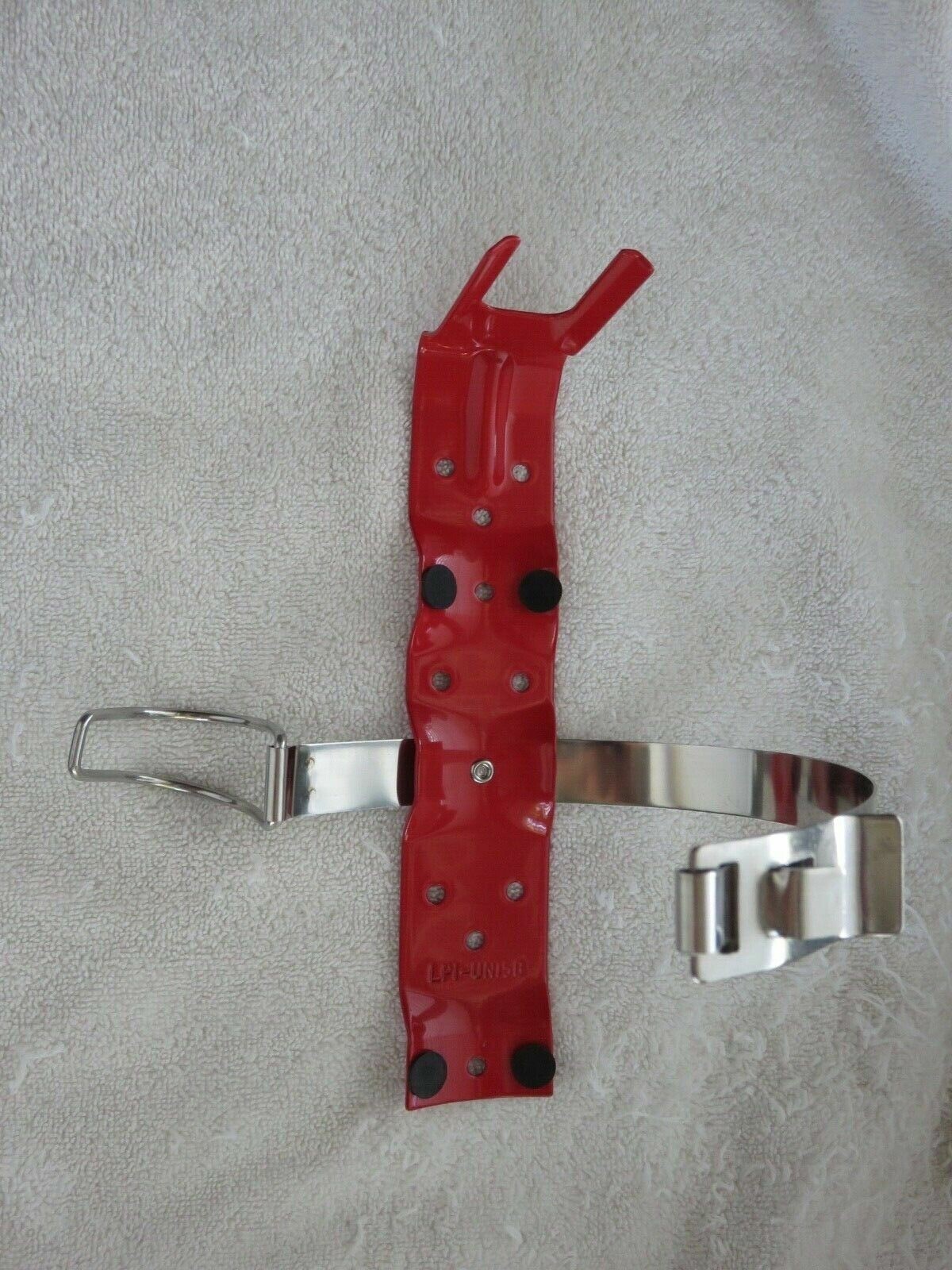 🔥🧯4-LOT OF UNIVERSAL 5lb. FIRE EXTINGUISHER VEHICLE/MARINE BRACKET W/HOSE CLIP