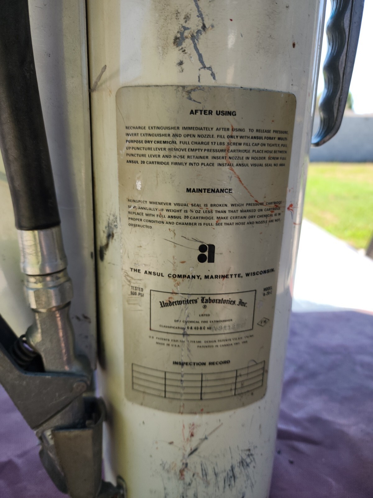 Ansul Dry Chemical Extinguisher Model A 20 E, 40 B:C For Class A,B,C Fires White