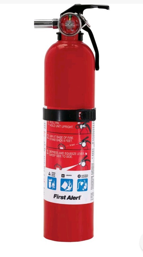 First Alert Pro 2.5 Series Fire Extinguisher 1-A: 10-B:C Rechargeable Red