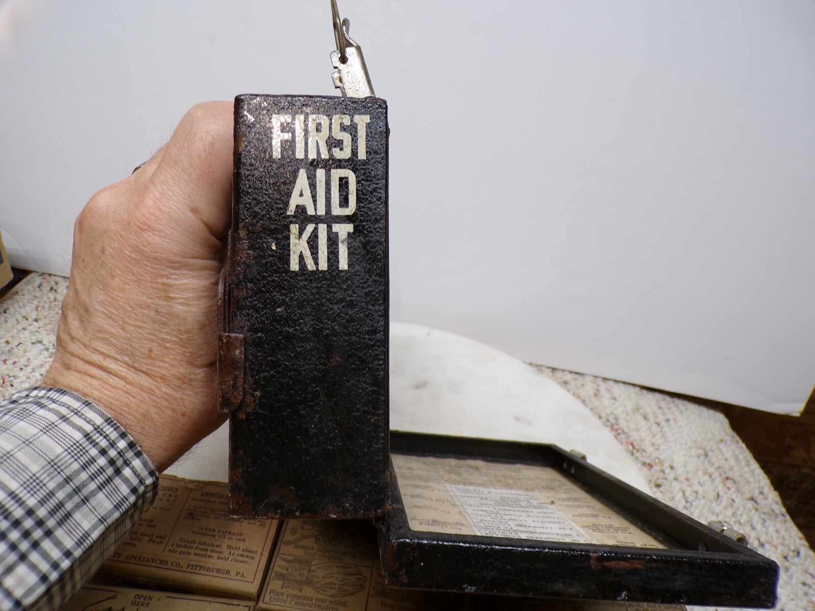 Mine Safety Appliances Co Pittsburgh PA M-S-A First Aid Kit Type D Metal Case