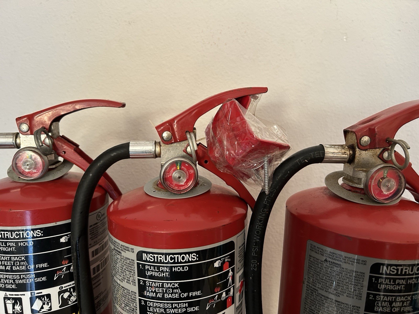 Ansul Sentry A10H Fire Extinguishers Lot of 3 Dry Chemical Model A10H MPN A10H