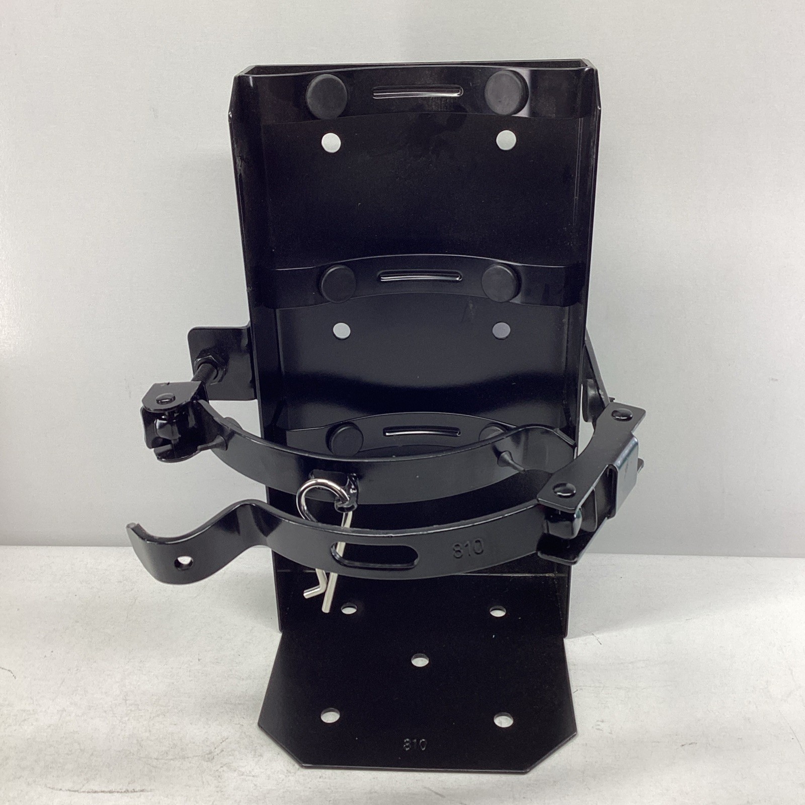 Amerex 810 Heavy Duty 7″ Diameter Vehicle Fire Extinguisher Bracket Black