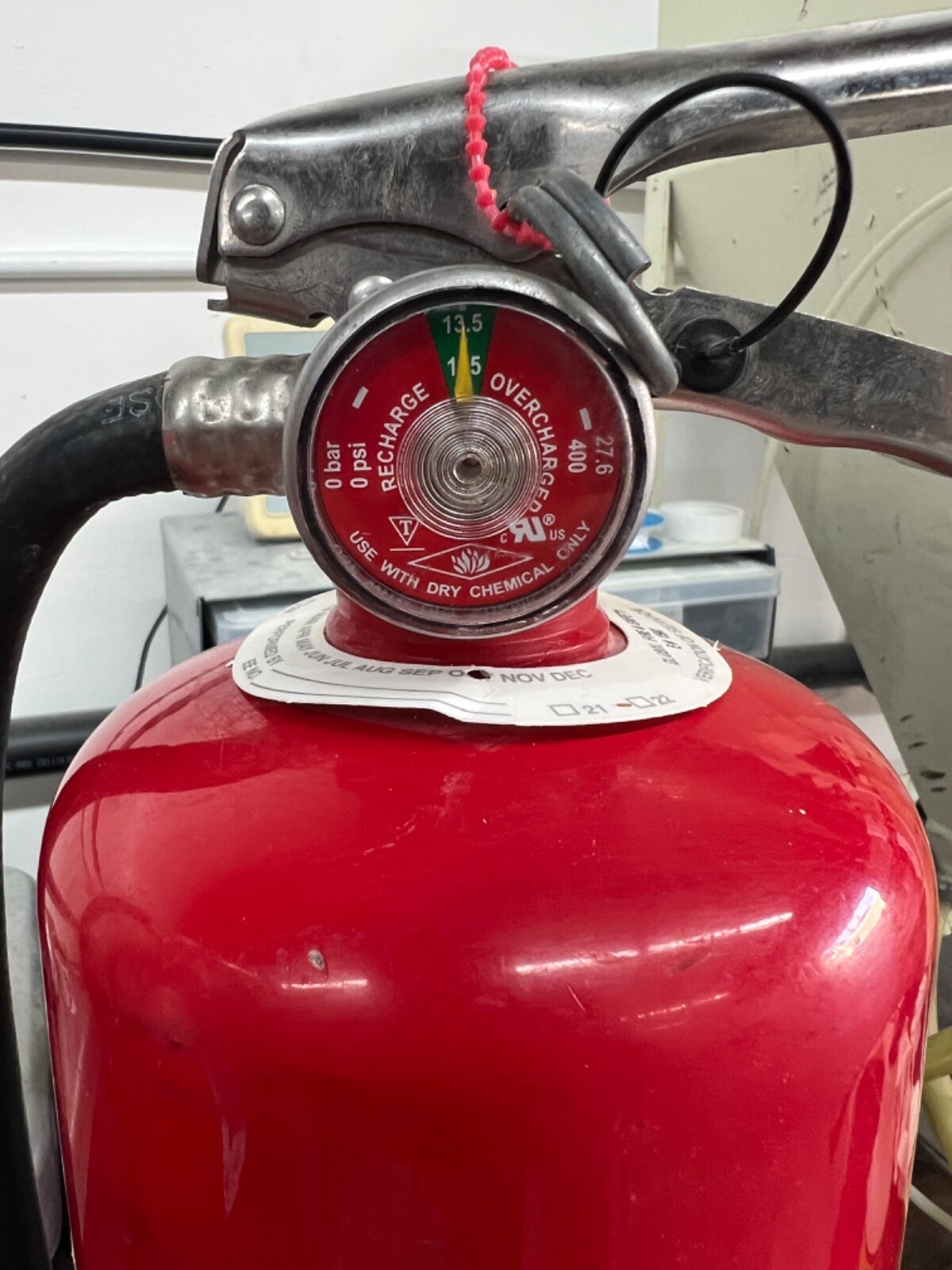 Fire Extinguisher 5lb Abc w brackets (Refurbished – Scratch and Dirty) Set Of 2