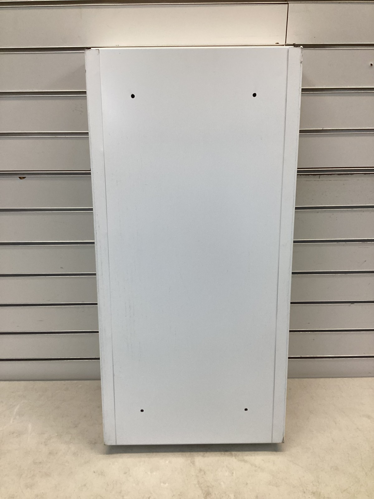 OVAL CSST-010100 Fire Extinguisher Cabinet: For 10 lb Tank Wt, Surface, White