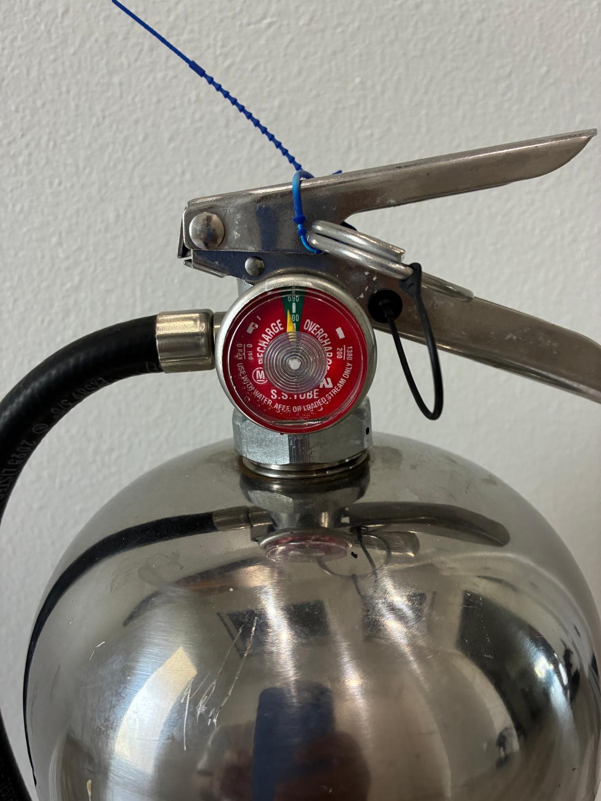 Badger WP-61-1 2.5 Gallons Class 2-A Water Fire Extinguisher