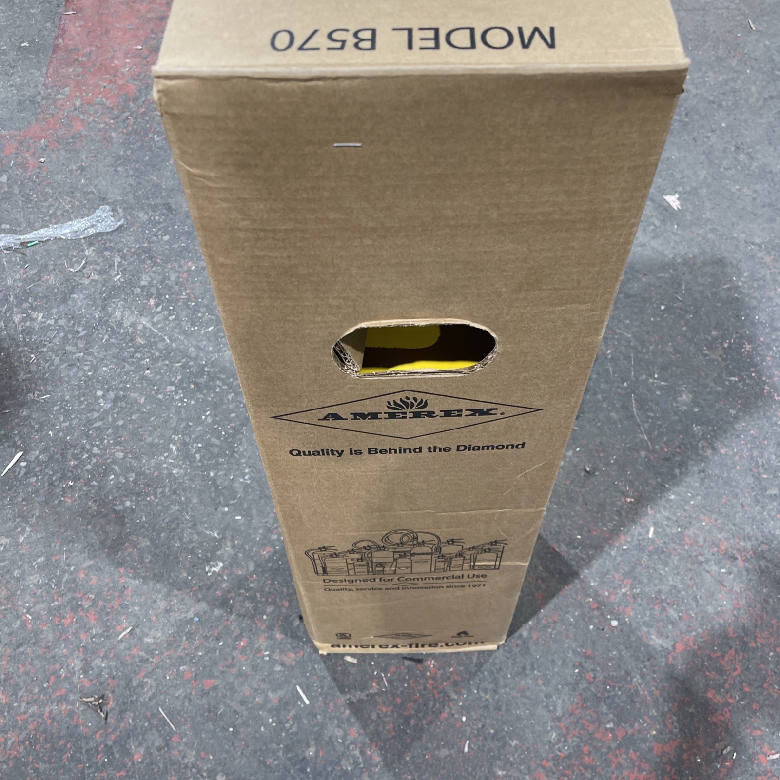 AMEREX B570 Fire Extinguisher,Steel,Yellow,D 8C249 Brand New