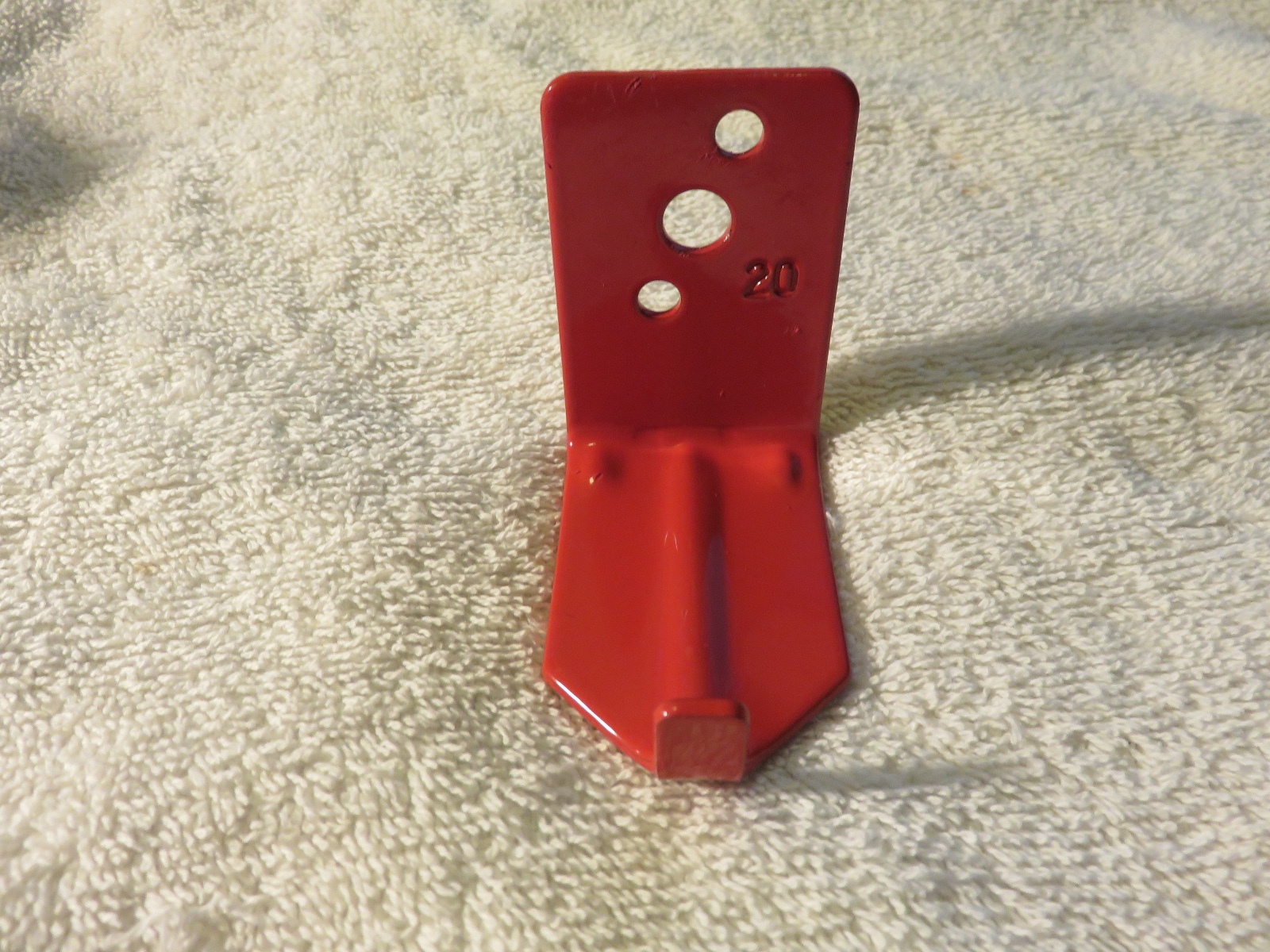 ✅🔥🧯UNIVERSAL WALL MOUNT 20 lb. SIZE FIRE EXTINGUISHER HANGER BRACKET NEW. 🔥🧯