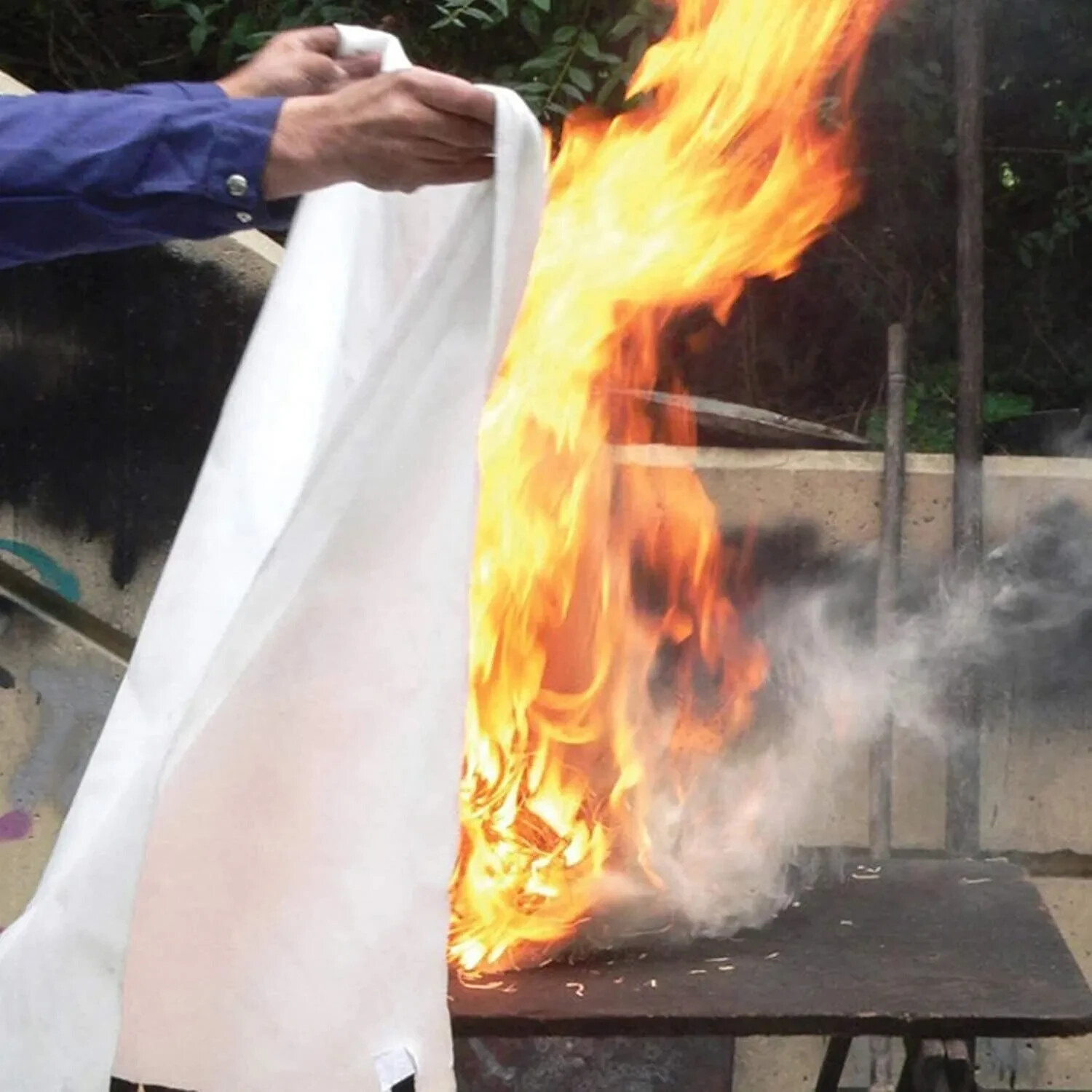 Mart Cobra Fire Blanket for Home Safety 100% Fiberglass 0.5mmThickness PACK OF 4