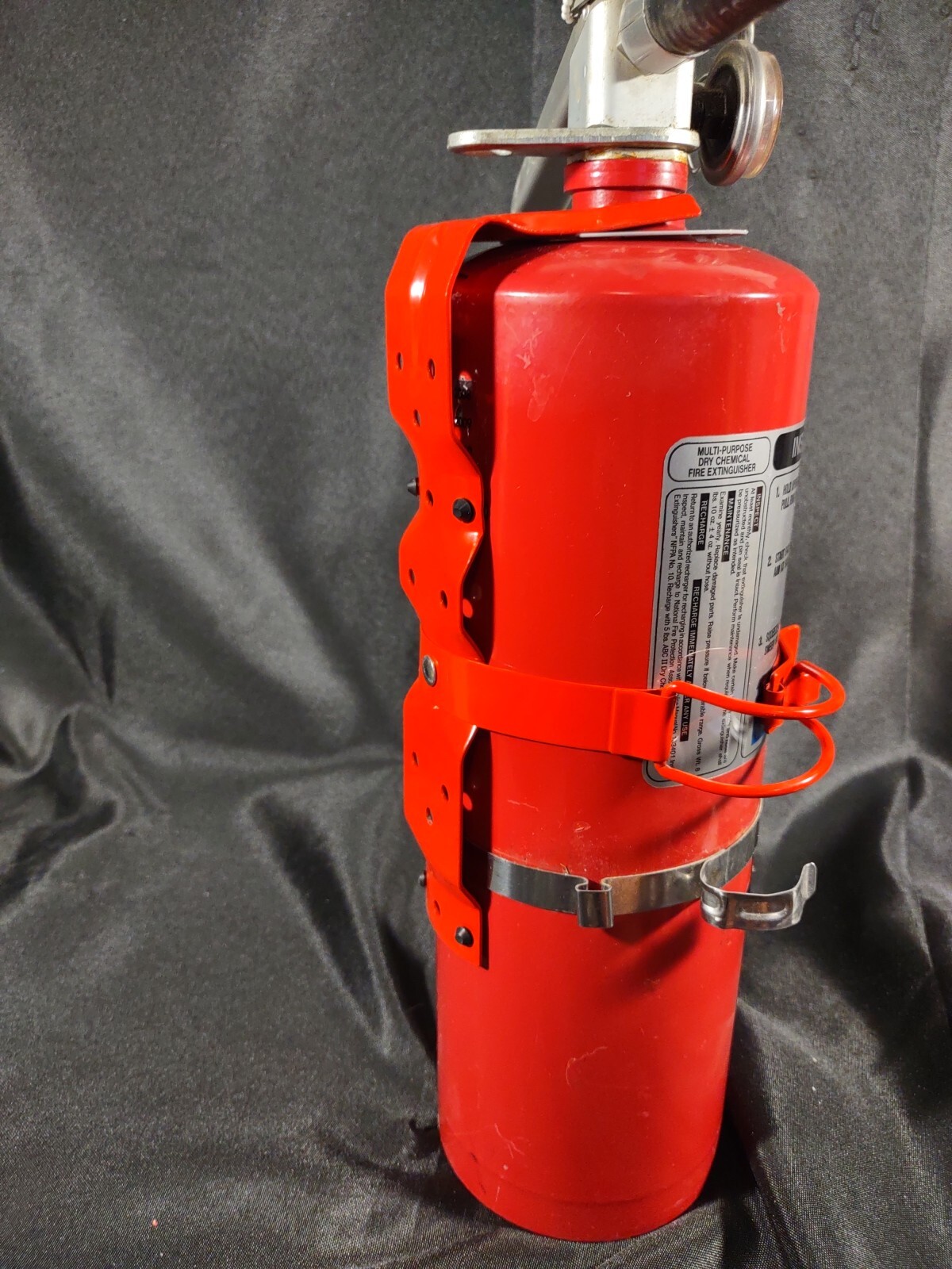 5 lbs fire exttinguisher bracket hanger 4.25 in wall mount red steel Commercial