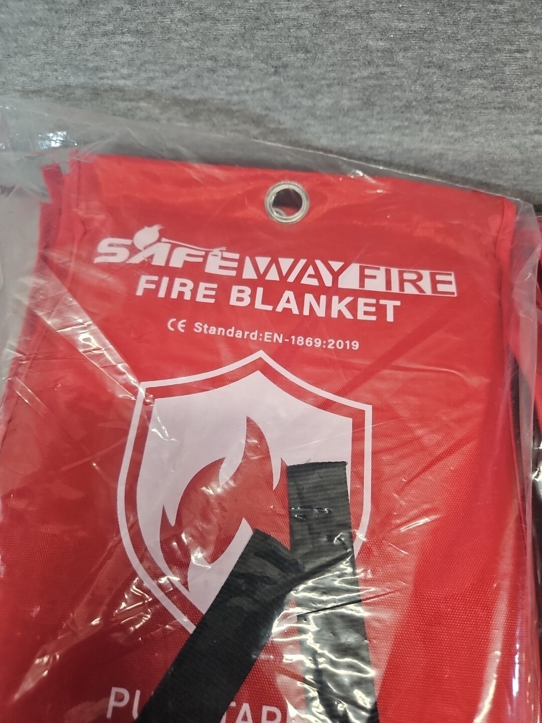 Safeway 40×40 Fire Blanket 6 Pack New Sealed (4s4)