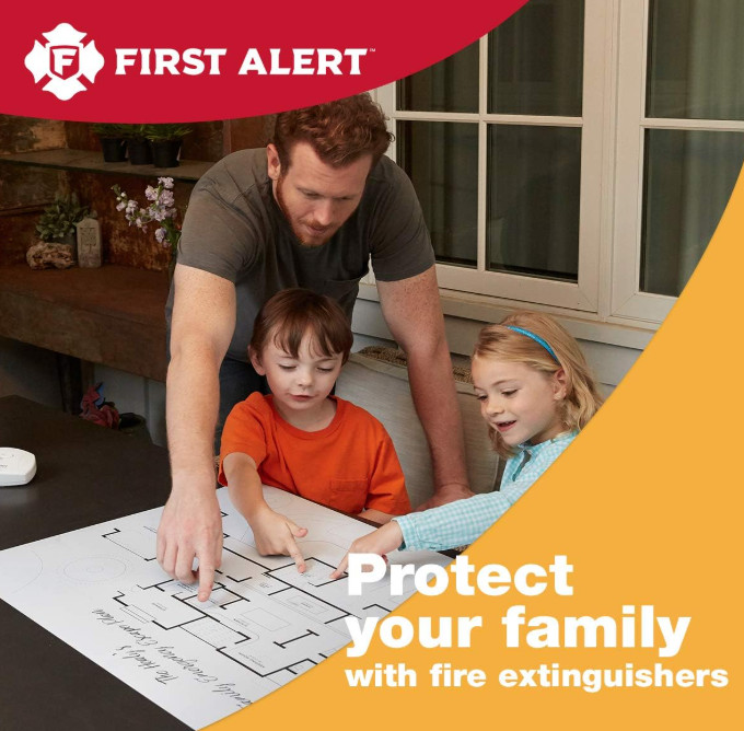 First Alert EZ Fire Spray, Aerosol Extinguisher, Pack of 2, AF400-2, Red