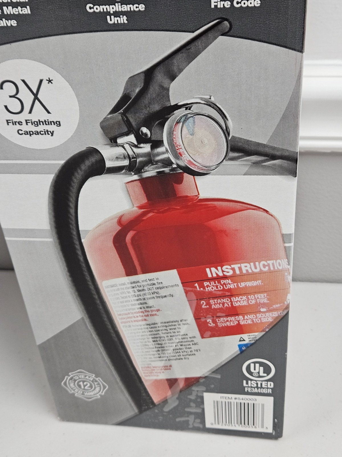 First Alert Heavy Duty Fire Extinguisher Professional Commercial Grade FE3A40GR