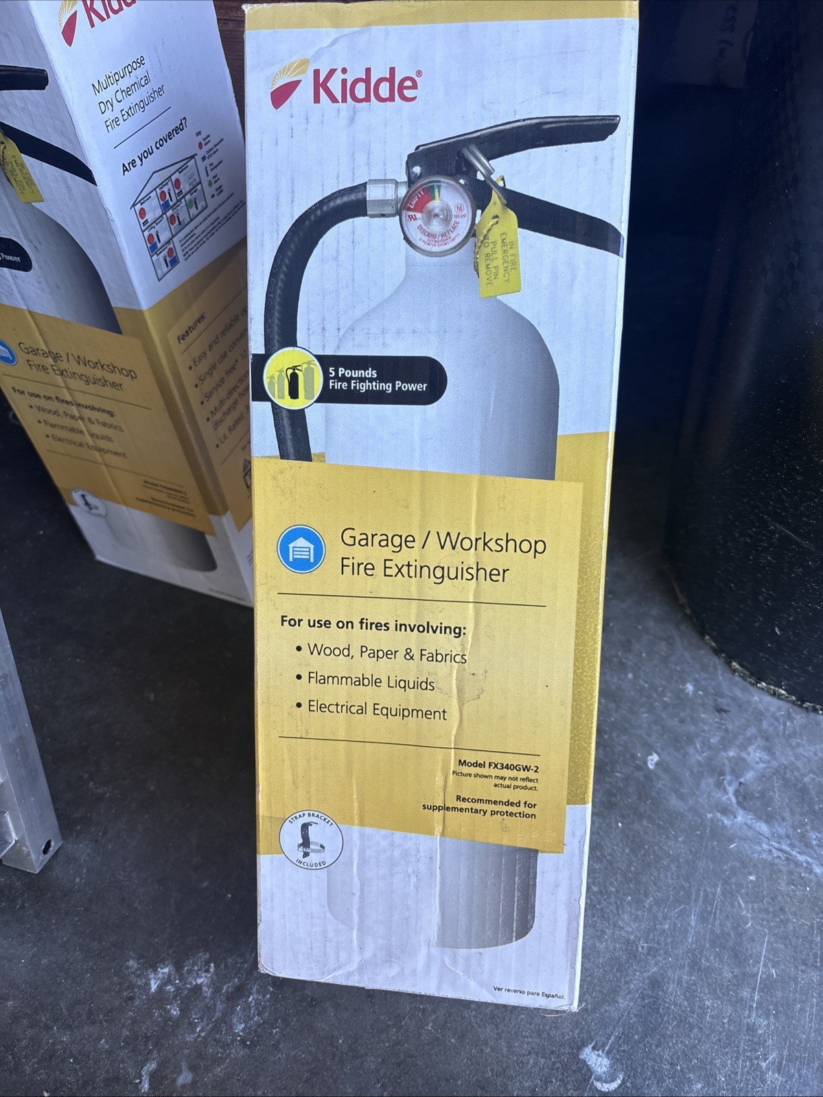 Kidde Garage Workshop Single Use Fire Extinguisher, White FX340GW-2