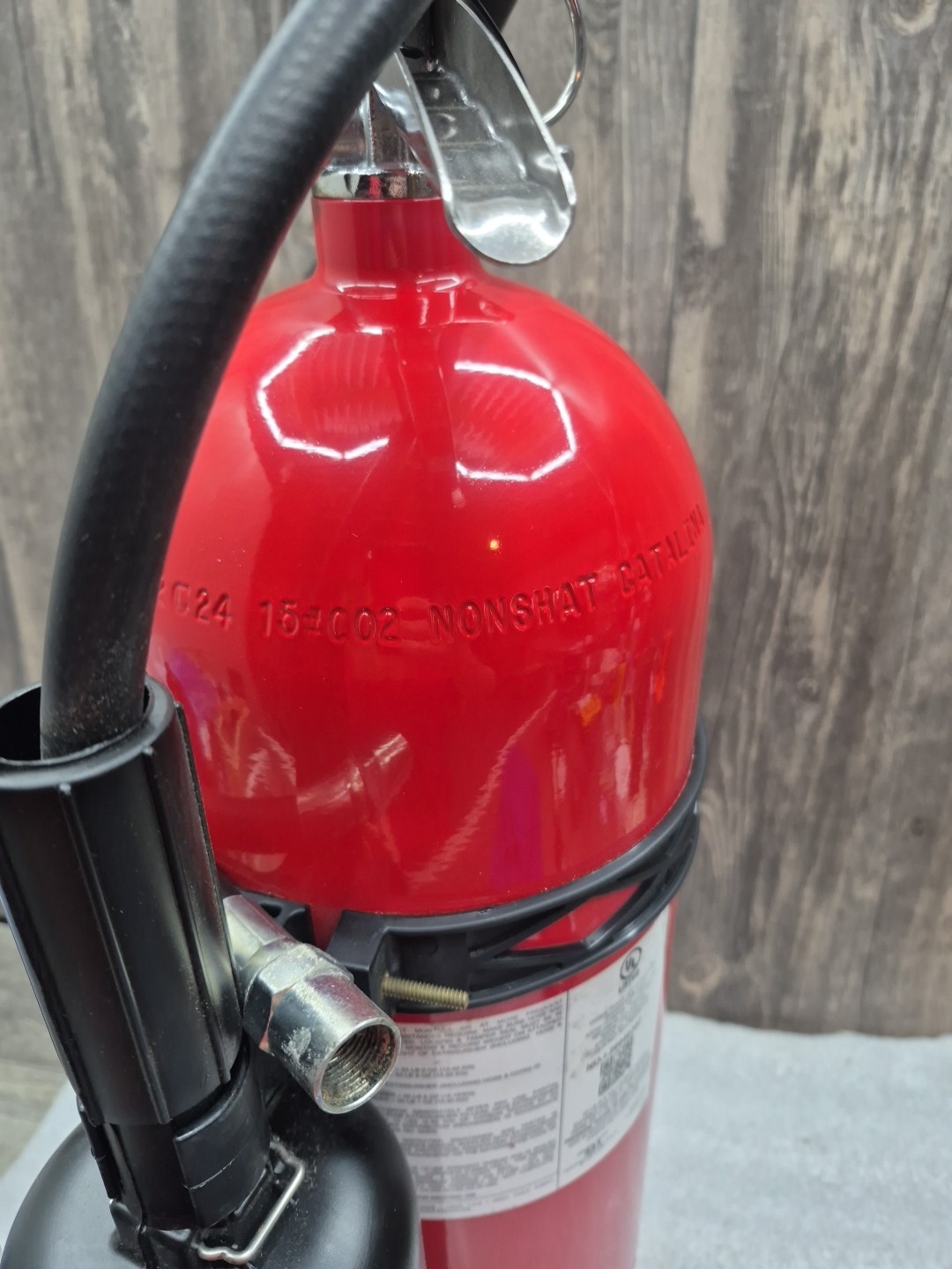Amerex 331 Fire Extinguisher, 15 Lb Capacity, Class Bc , Ul Rating10b:C ,