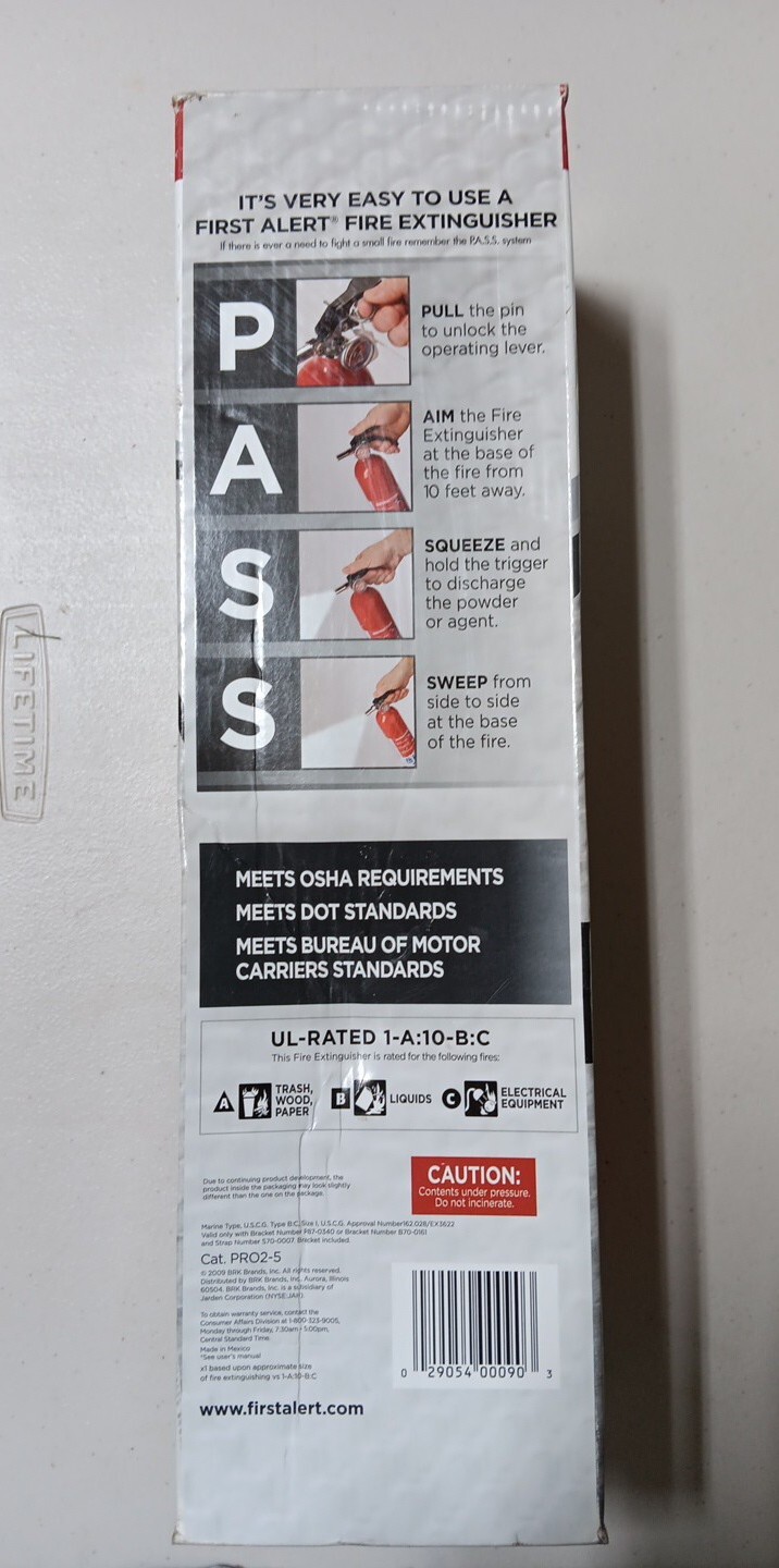 First Alert Pro 2.5 Series Fire Extinguisher 1-A: 10-B:C Rechargeable Red