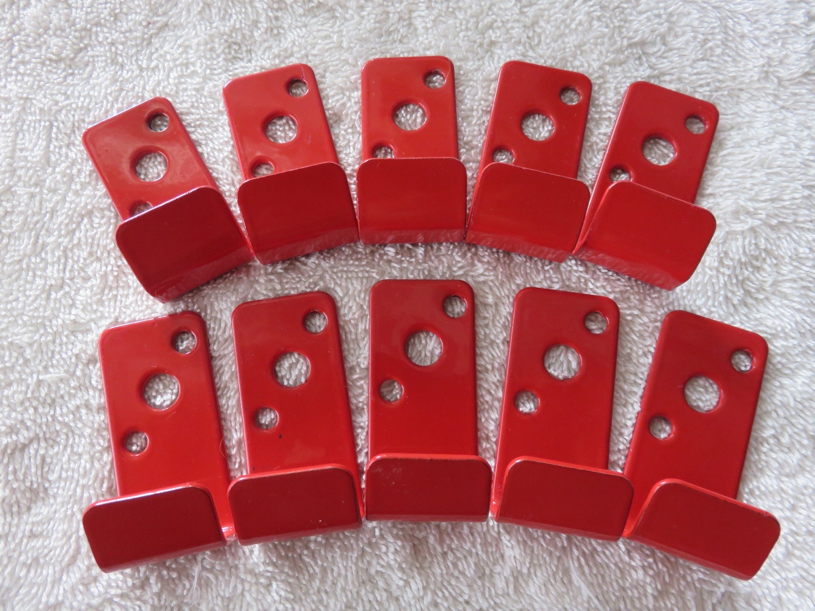 10-SLOT WALL HOOK-BRACKET-HANGER for 2/1/2 GALLON WATER TYPE FIRE EXTINGUISHERS
