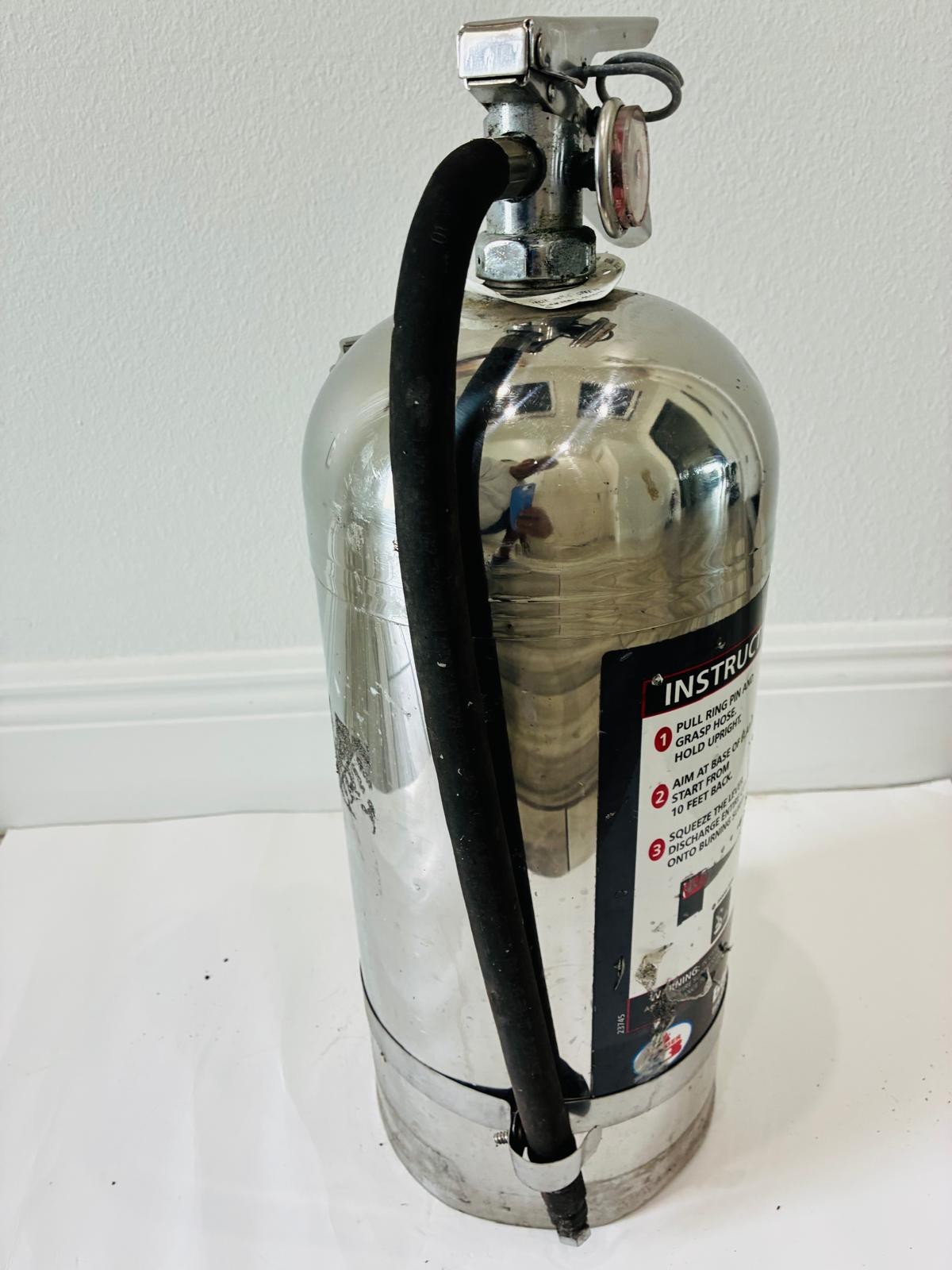 Badger WC-100 Fire Extinguisher 6 Liter Class K