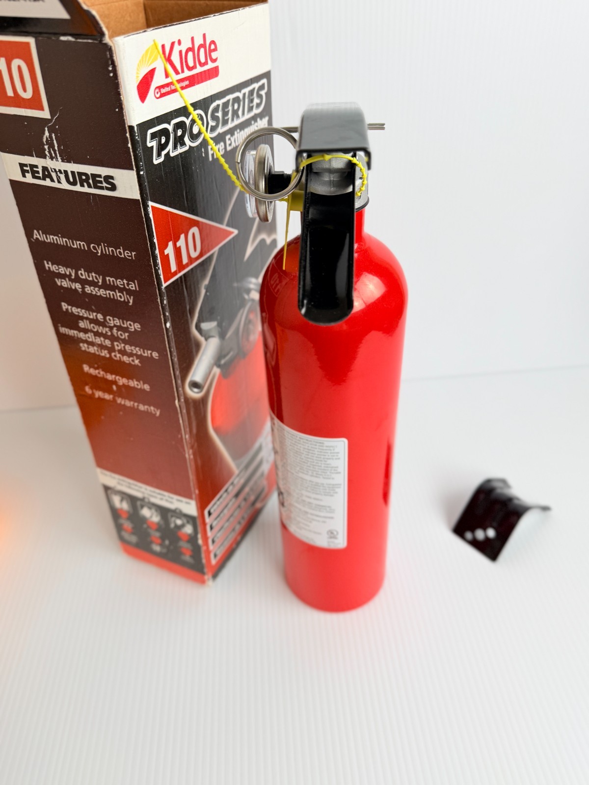 Kidde PRO110 Multipurpose Fire Extinguisher Model PRO110